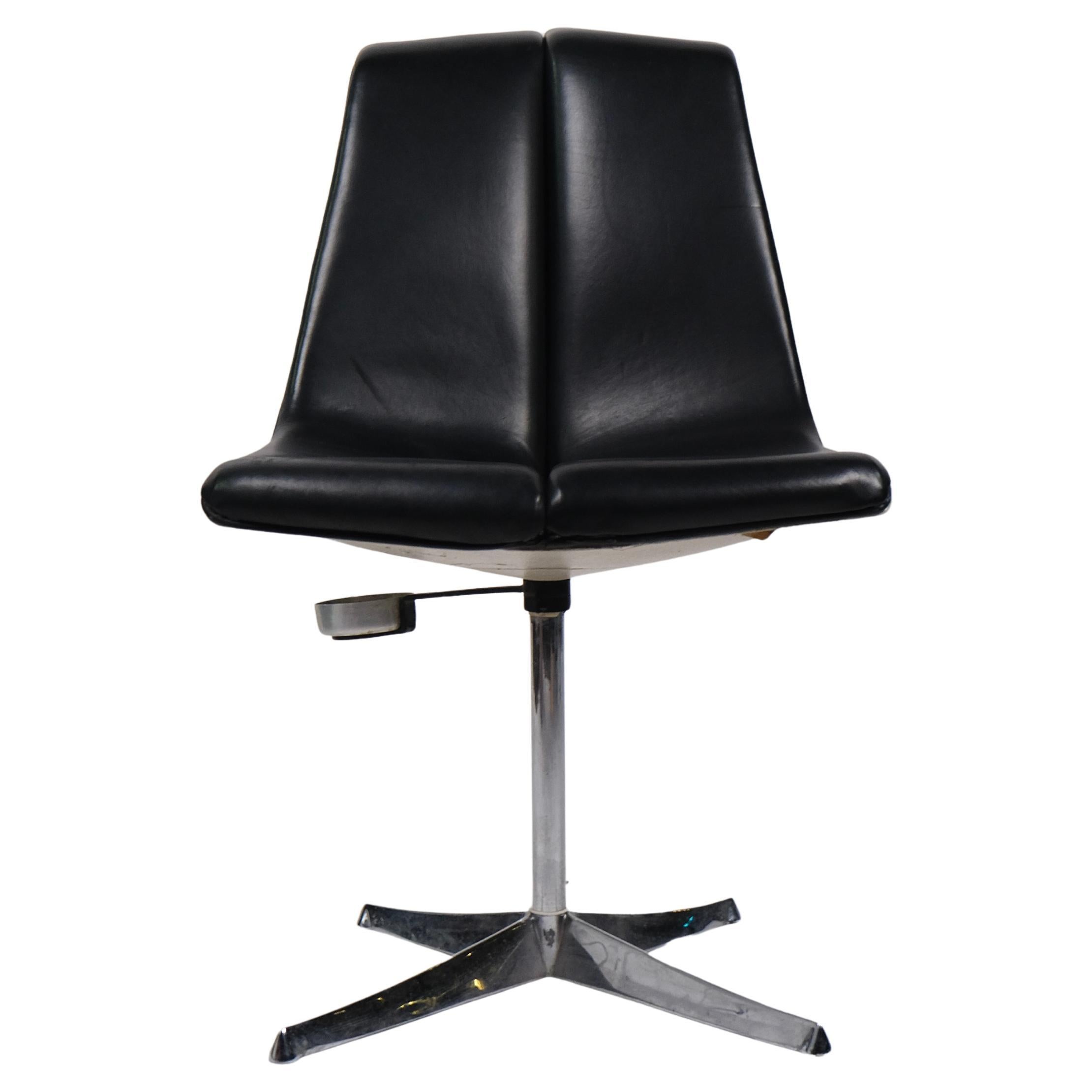 Richard Schultz For Knoll Side Chair With Integrated Ashtray (Pair)