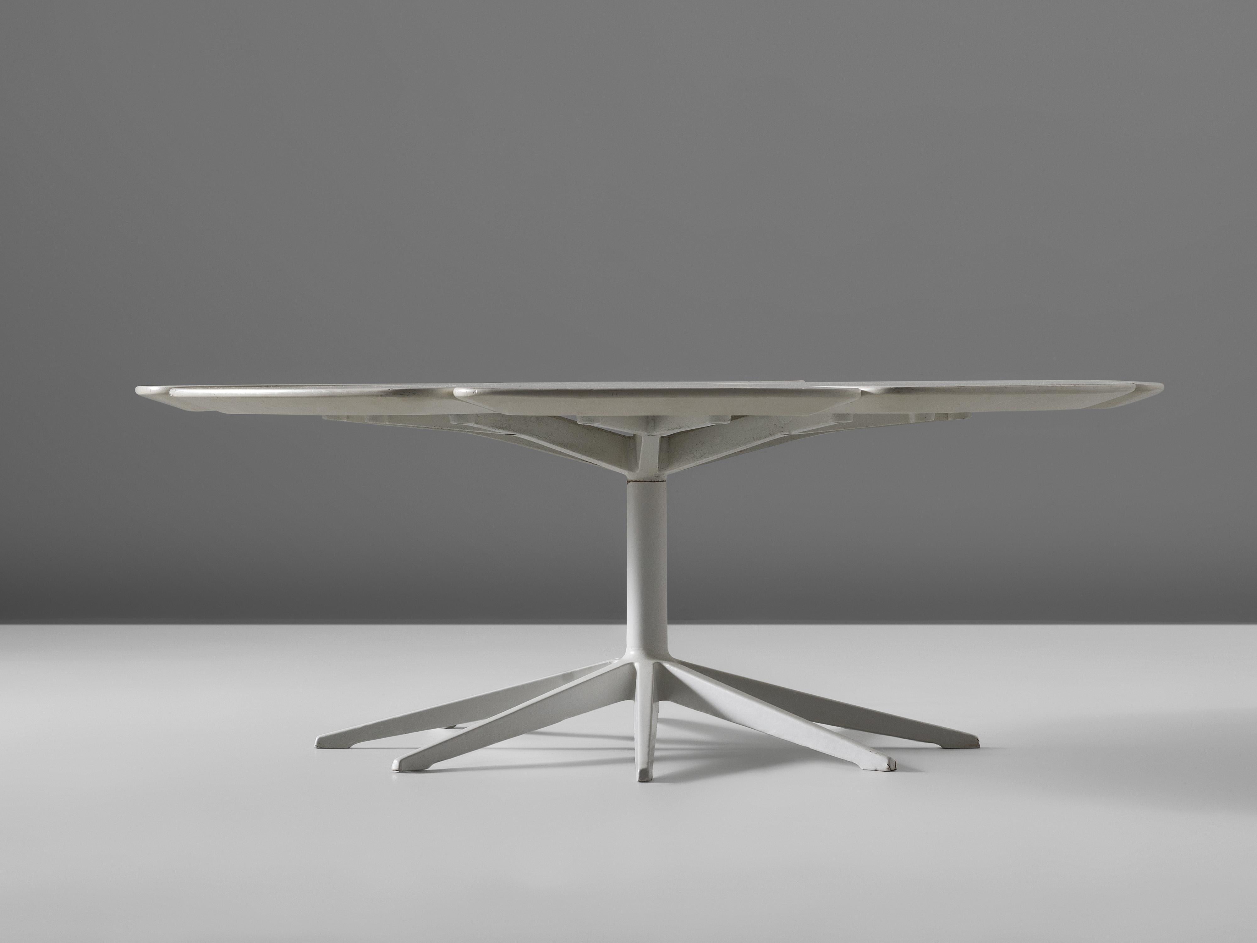 Mid-Century Modern Richard Schultz for Knoll White 'Petal' Coffee Table  For Sale