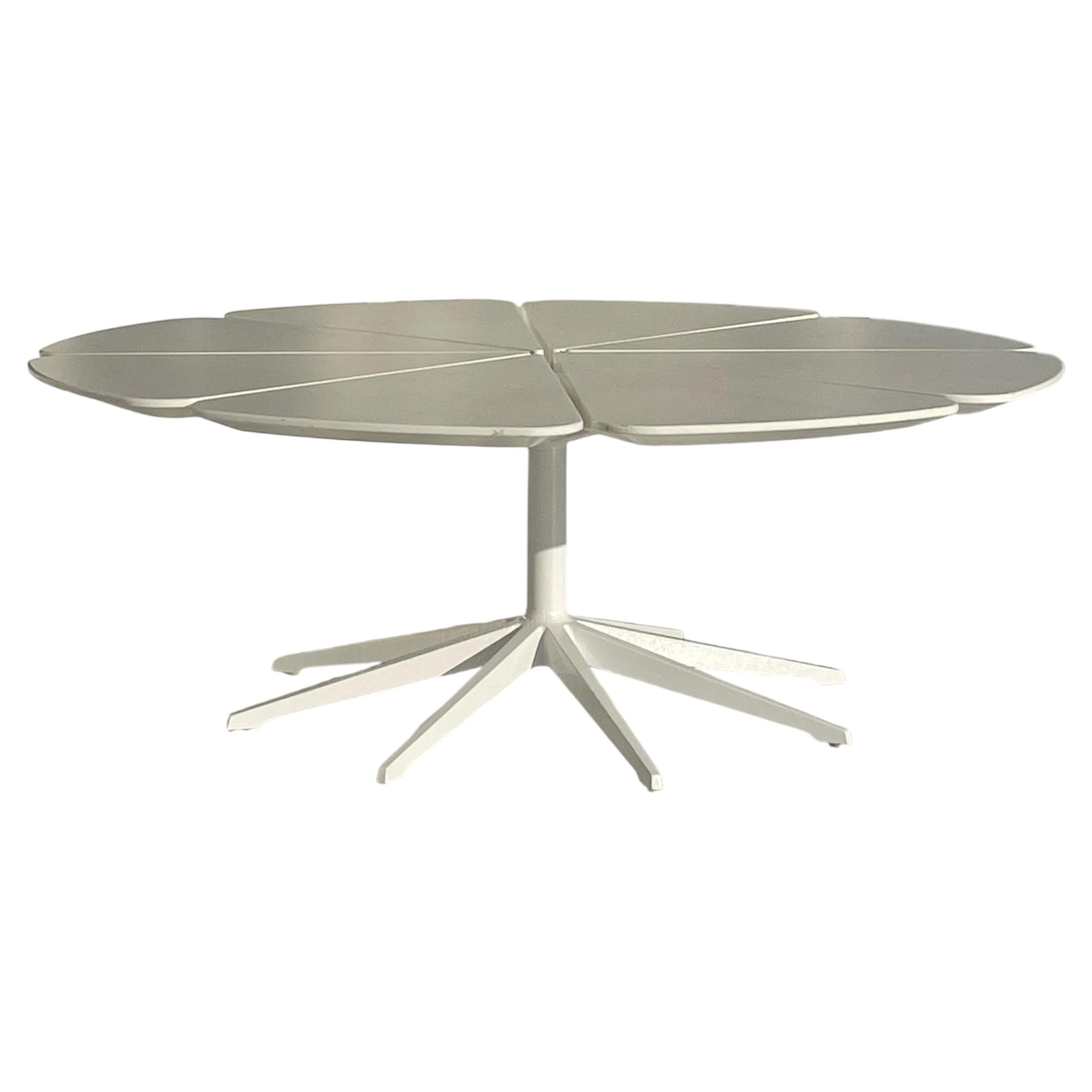 Richard Schultz for Knoll White Polyurethane Petal Coffee/ Cocktail Table