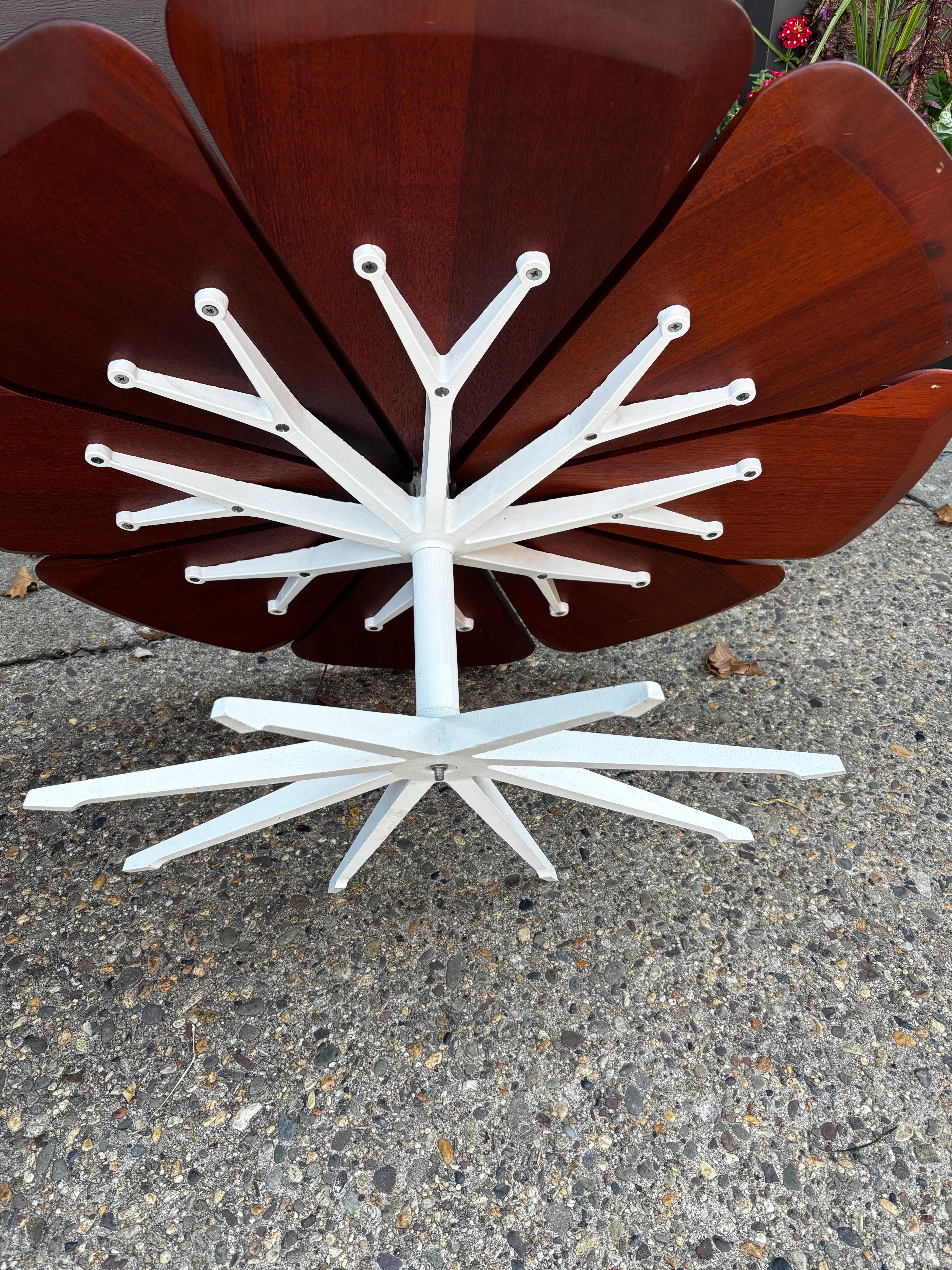 Mid-20th Century Richard Schultz Petal Coffee Table For Sale