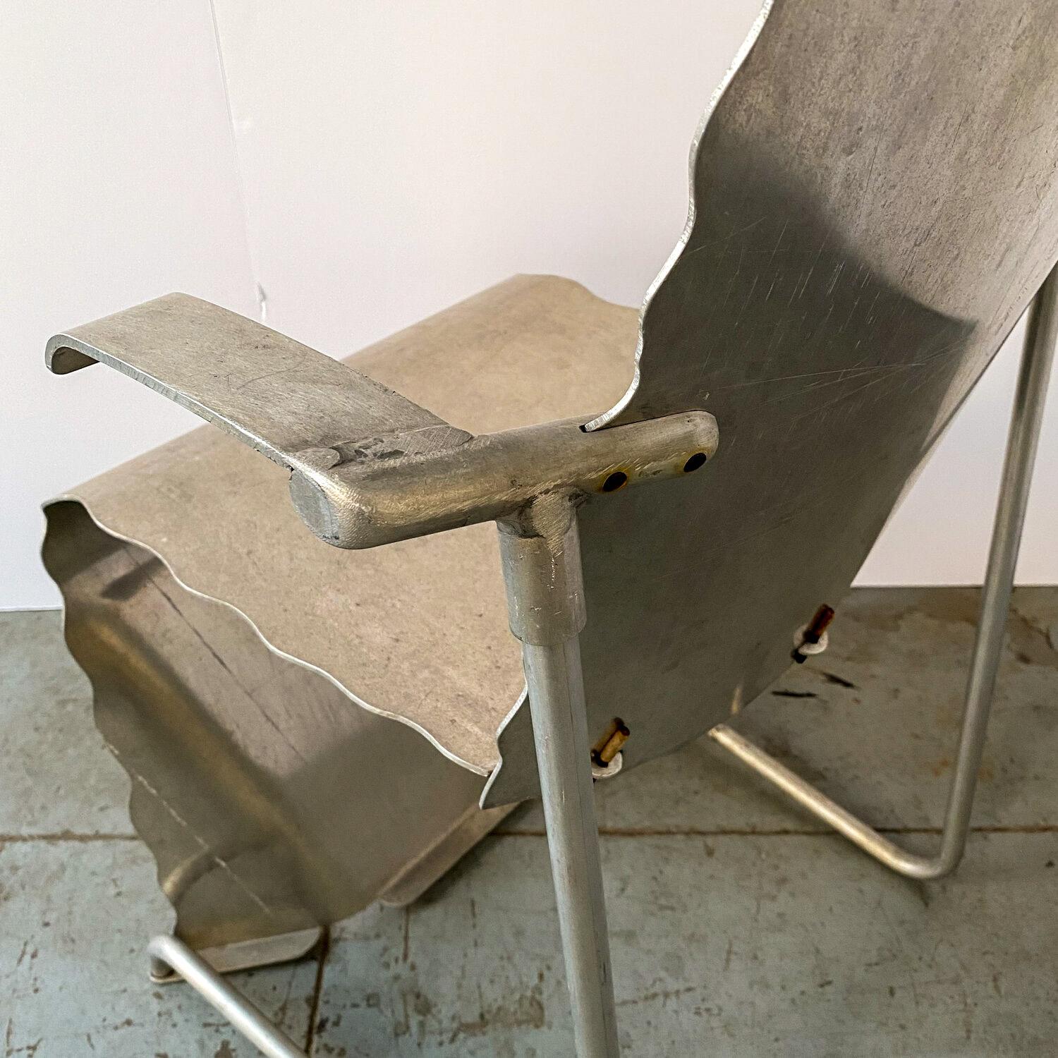 Richard Schultz Prototype de chaise empilable en aluminium #2 en vente 1
