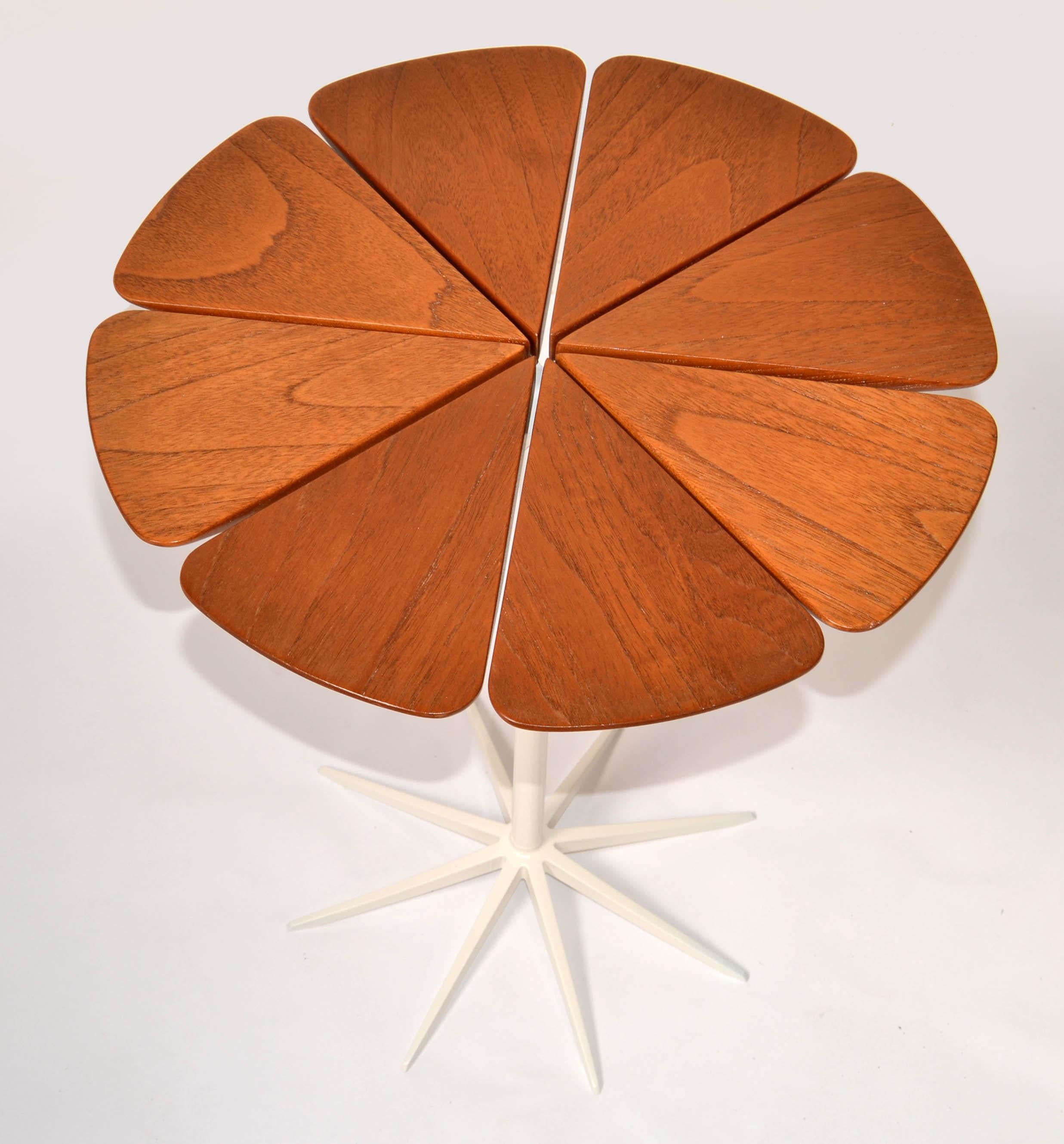 Richard Schultz Vintage Blütenblatt-Beistelltisch Knoll Mid-Century Modern Aluminium Teakholz im Zustand „Gut“ im Angebot in Miami, FL