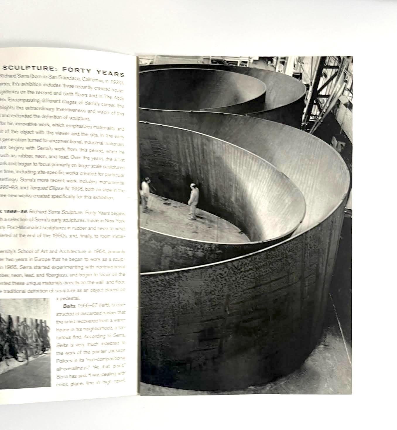 Escultura: Cuarenta años, monografía en tapa dura, firmada a mano por Richard Serra, MOMA 9