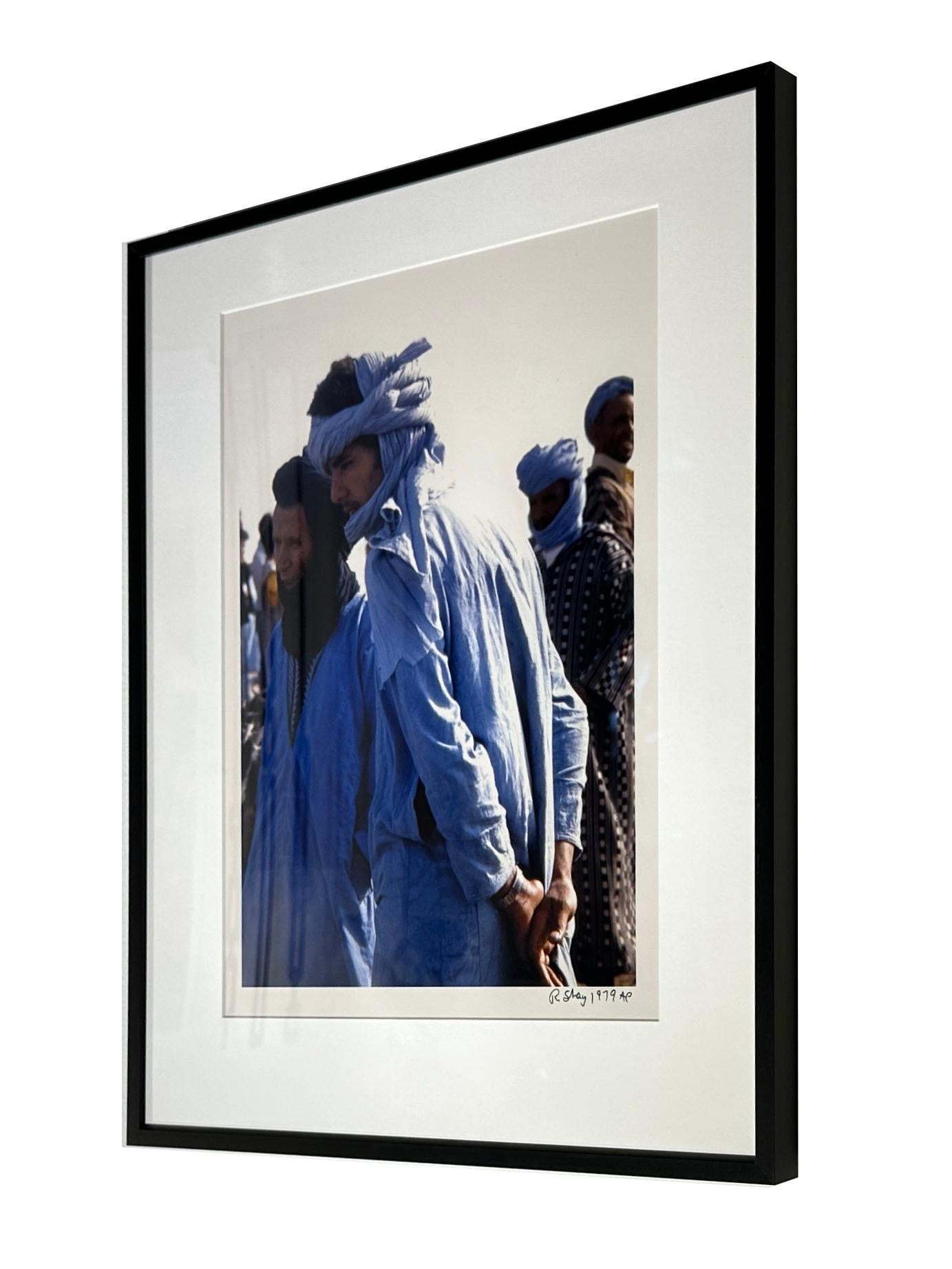 Indigo Men In Guelmim, Morocco Market, 1979  - Color Photograph, Matted & Framed For Sale 3