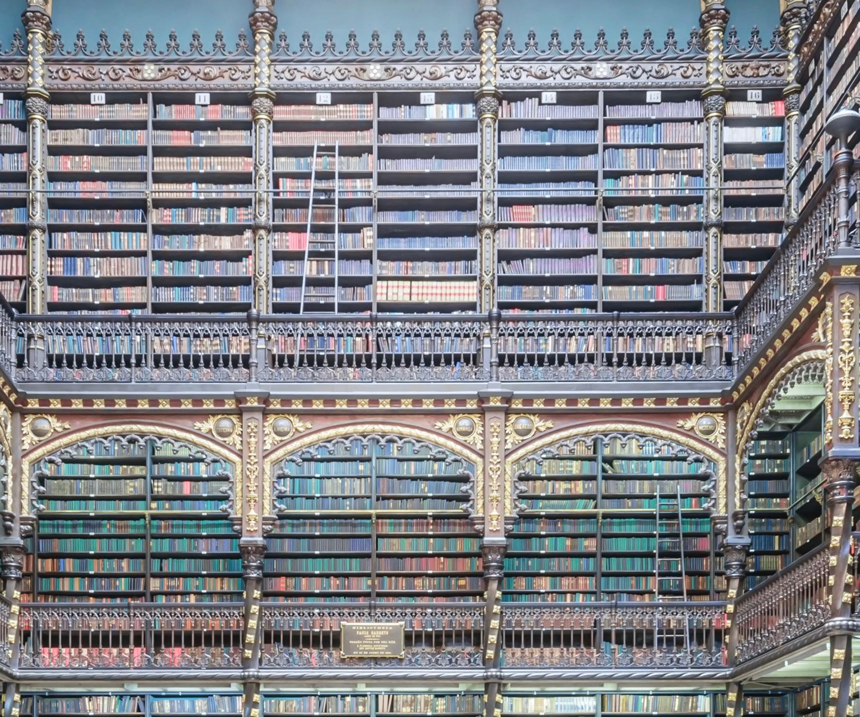 Real Gabinete Portuguese de Leitura, Rio De Janeiro - photographie en couleur en vente 3