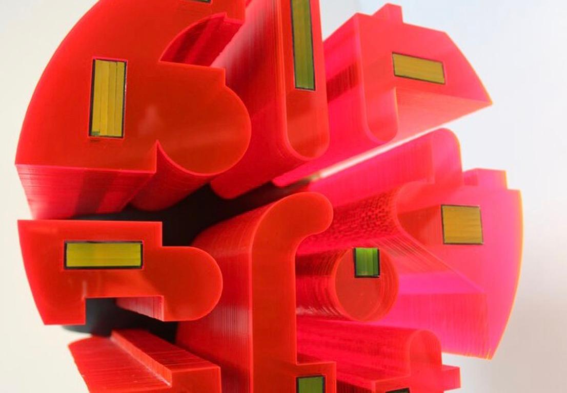 Baraka - escultura abstracta contemporánea roja de técnica mixta - Sculpture Contemporáneo de Richard Slee