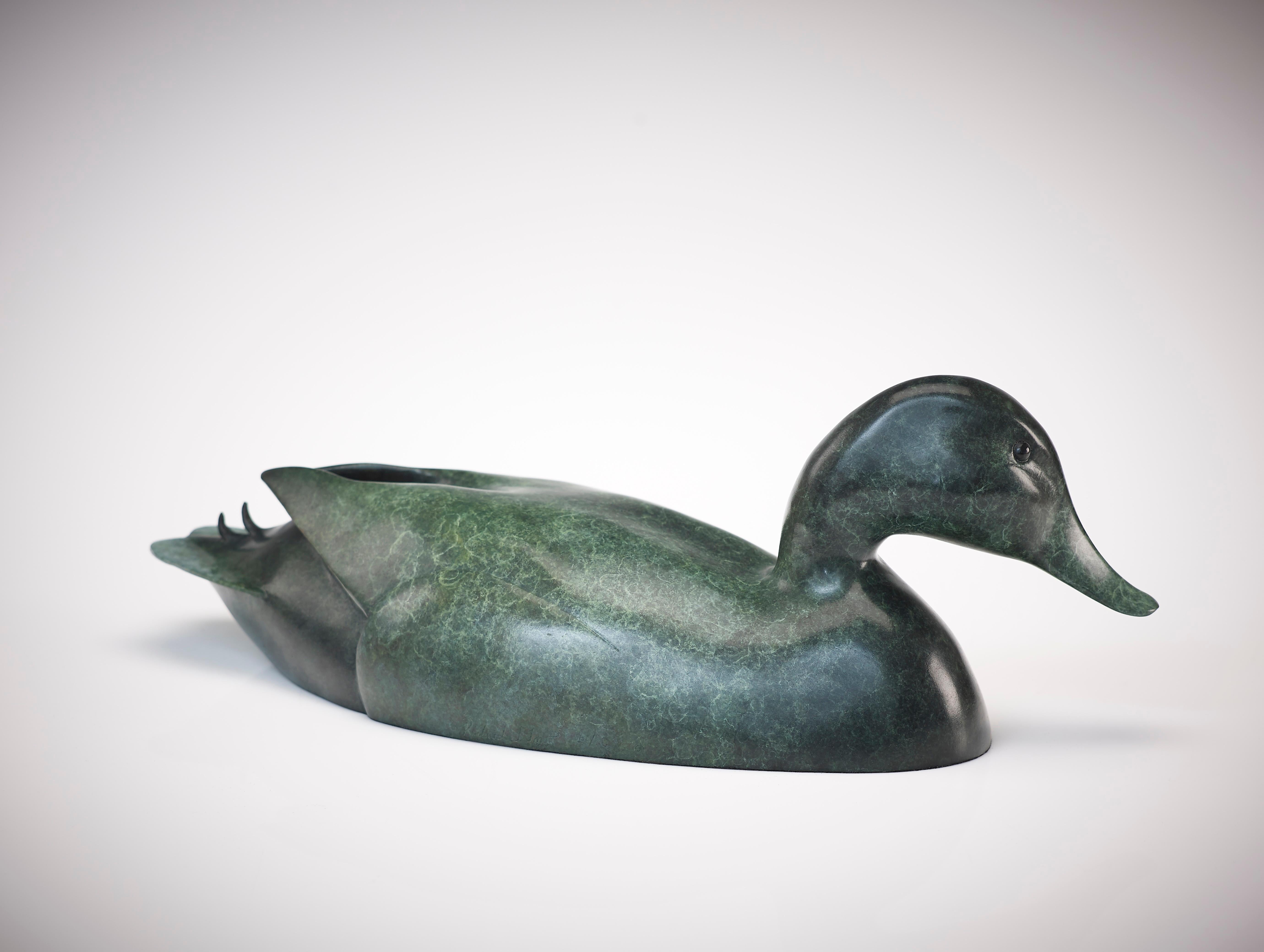 Sculpture contemporaine en bronze d'un canard colvert nageant sur l'eau, vert vif en vente 5