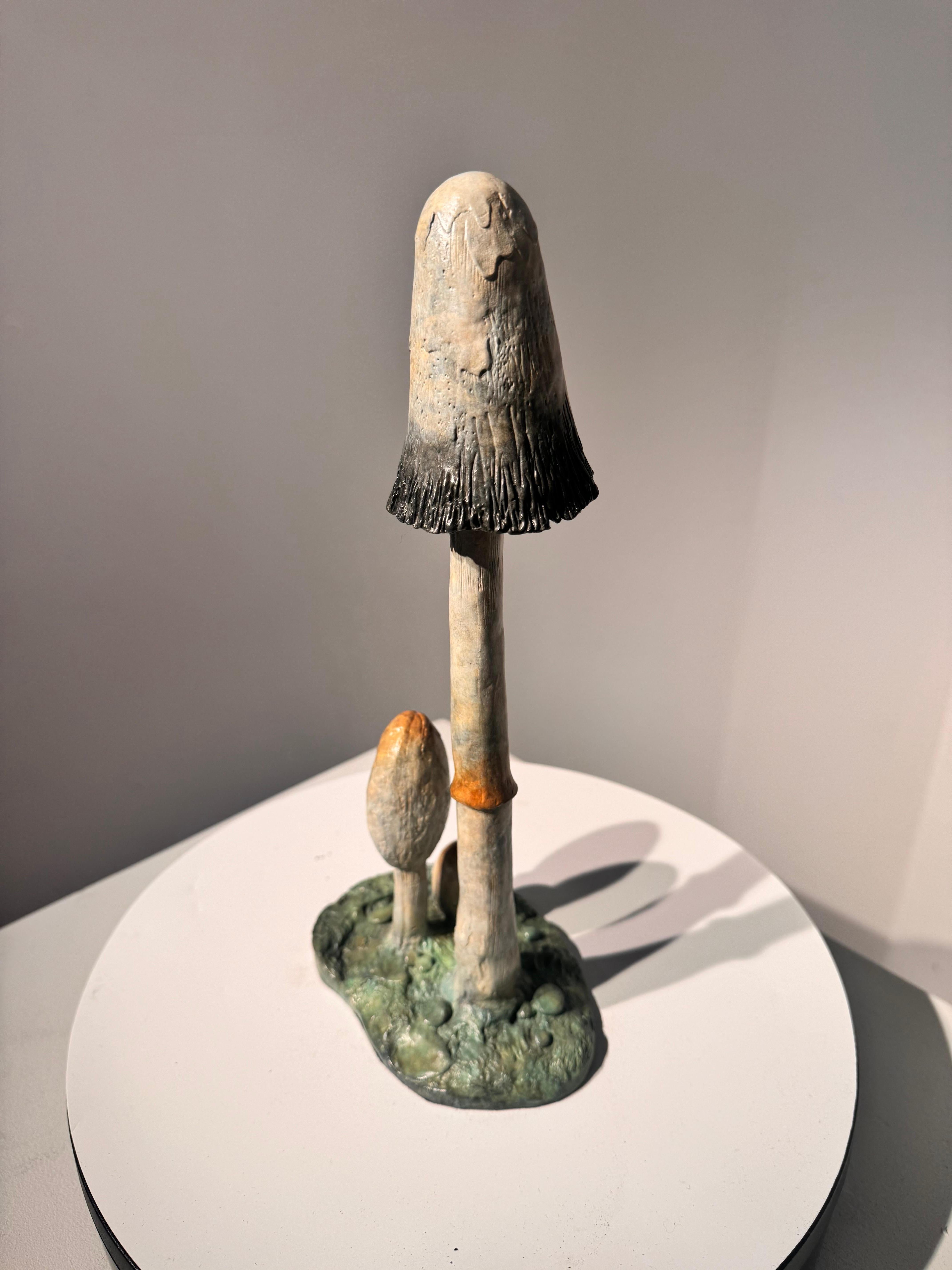 Sculpture contemporaine en bronze d'un champignon à chapeau d'encre hirsute, bois, nature en vente 7