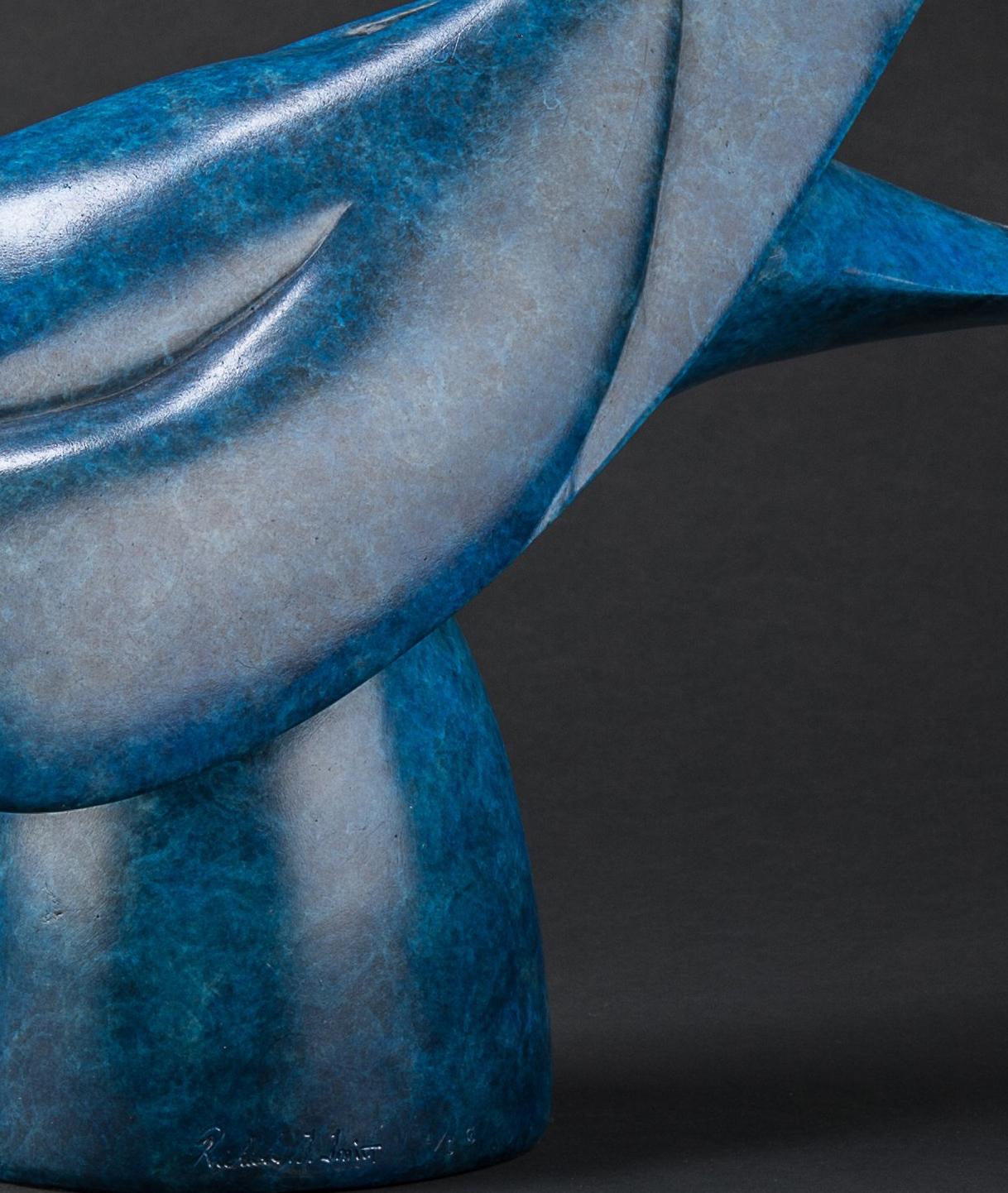 'Macaw' Solid Bronze Exotic Bird sculpture in Vibrant Electric Blue Patina - Contemporary Art by Richard Smith b.1955