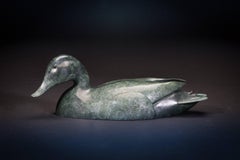 Mallard Drake' Zeitgenössische Bronzeskulptur einer Ente, Green Wildlife & Nature