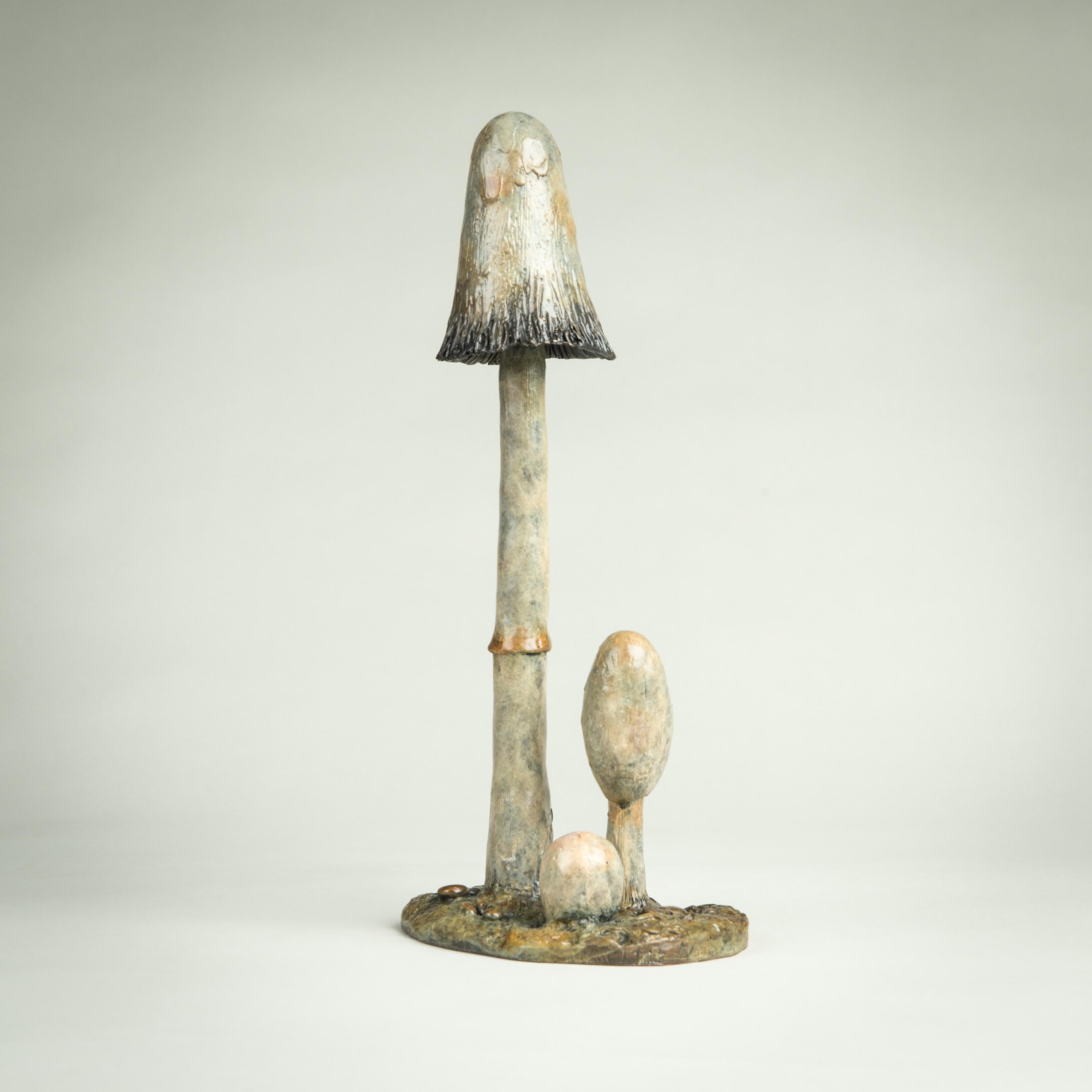 'Shaggy Ink Cap Mushroom' Zeitgenössische Bronzeskulptur eines britischen Pilzes   – Sculpture von Richard Smith