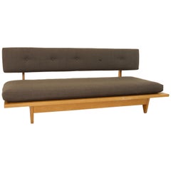 Richard Stein for Knoll Mid Century Daybed Sofa