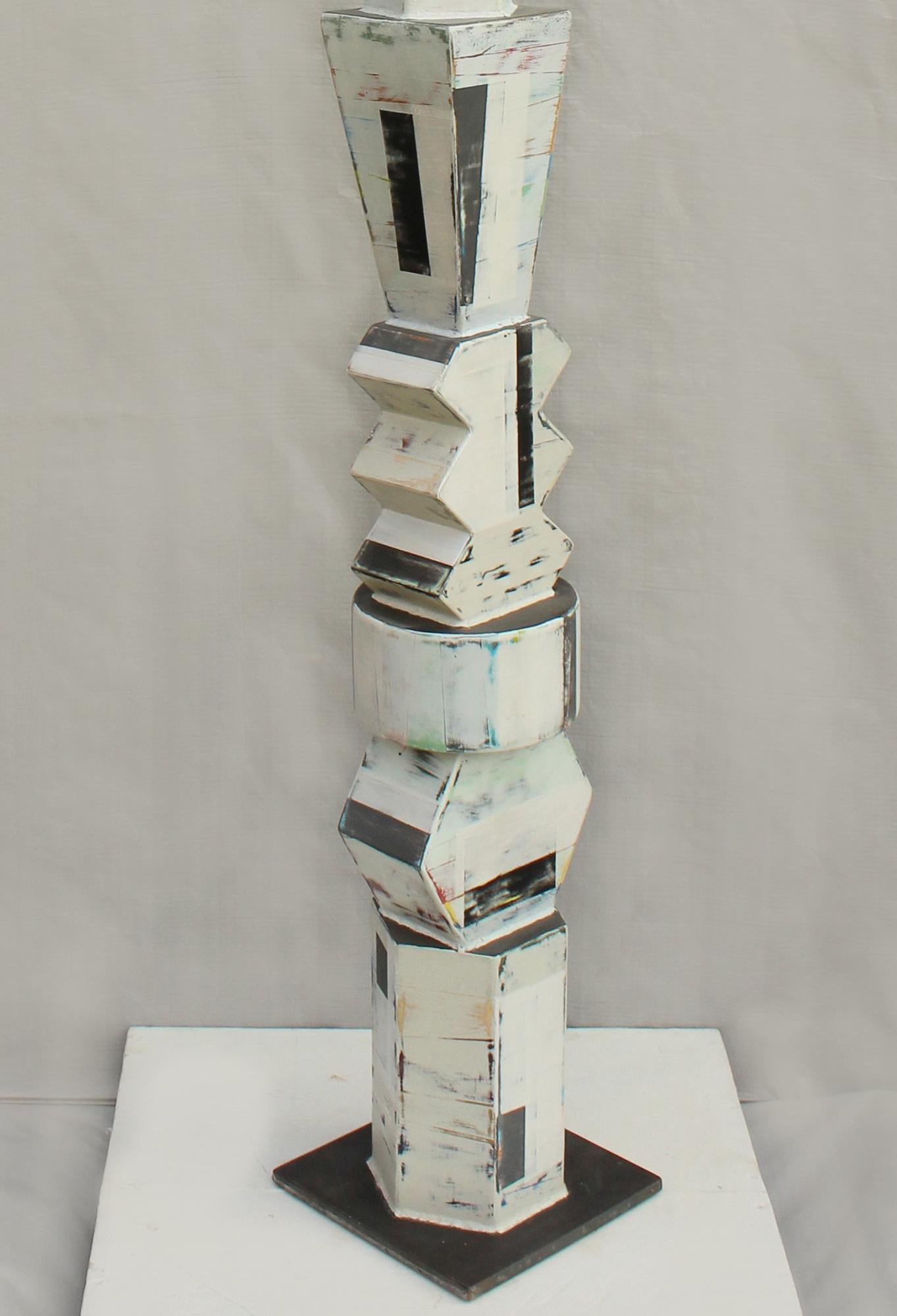 „Golden 3“ Skulptur aus lackiertem Stahl im Angebot 1