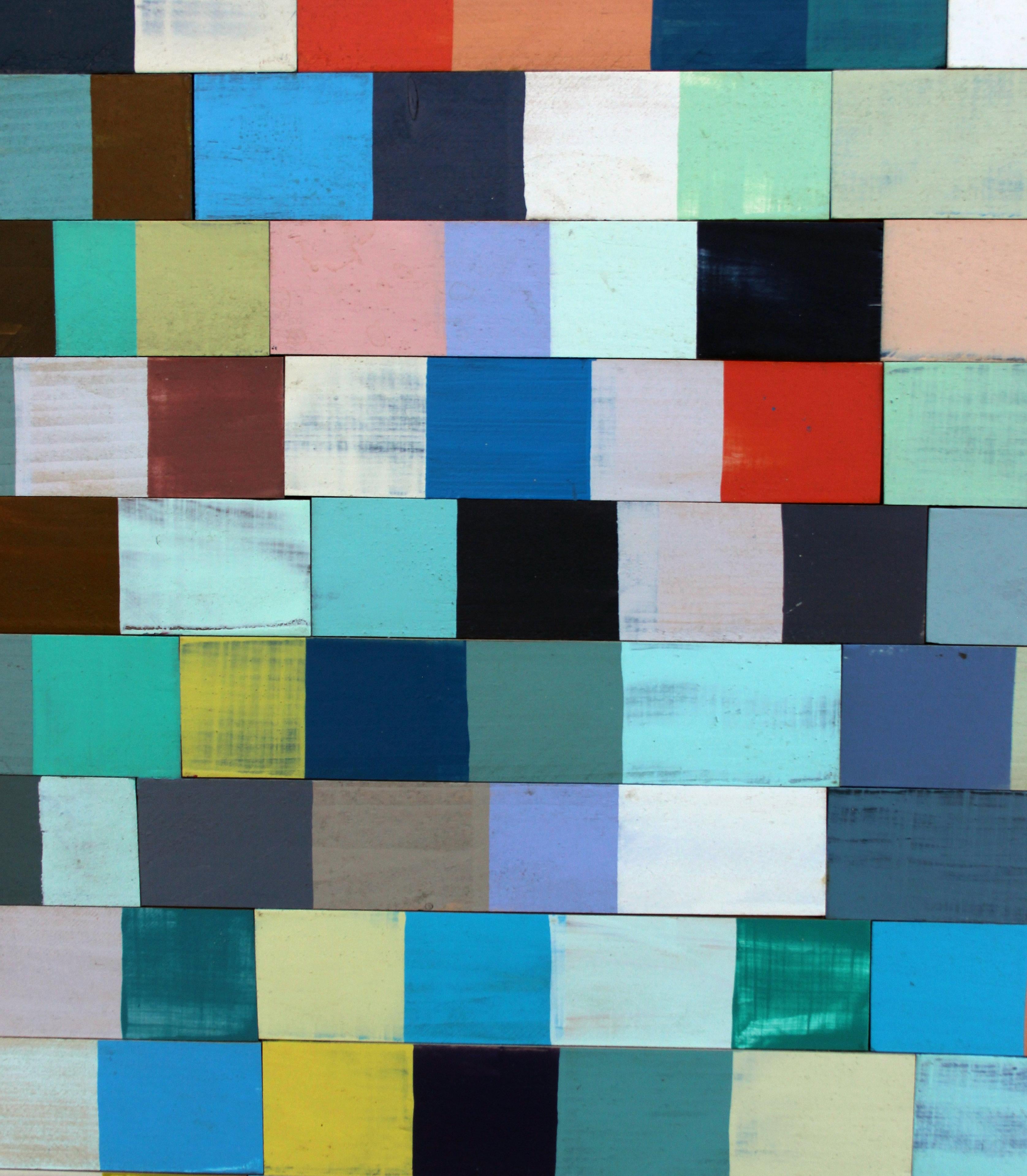 En mouvement 1 - Gris Abstract Sculpture par Richard Taylor