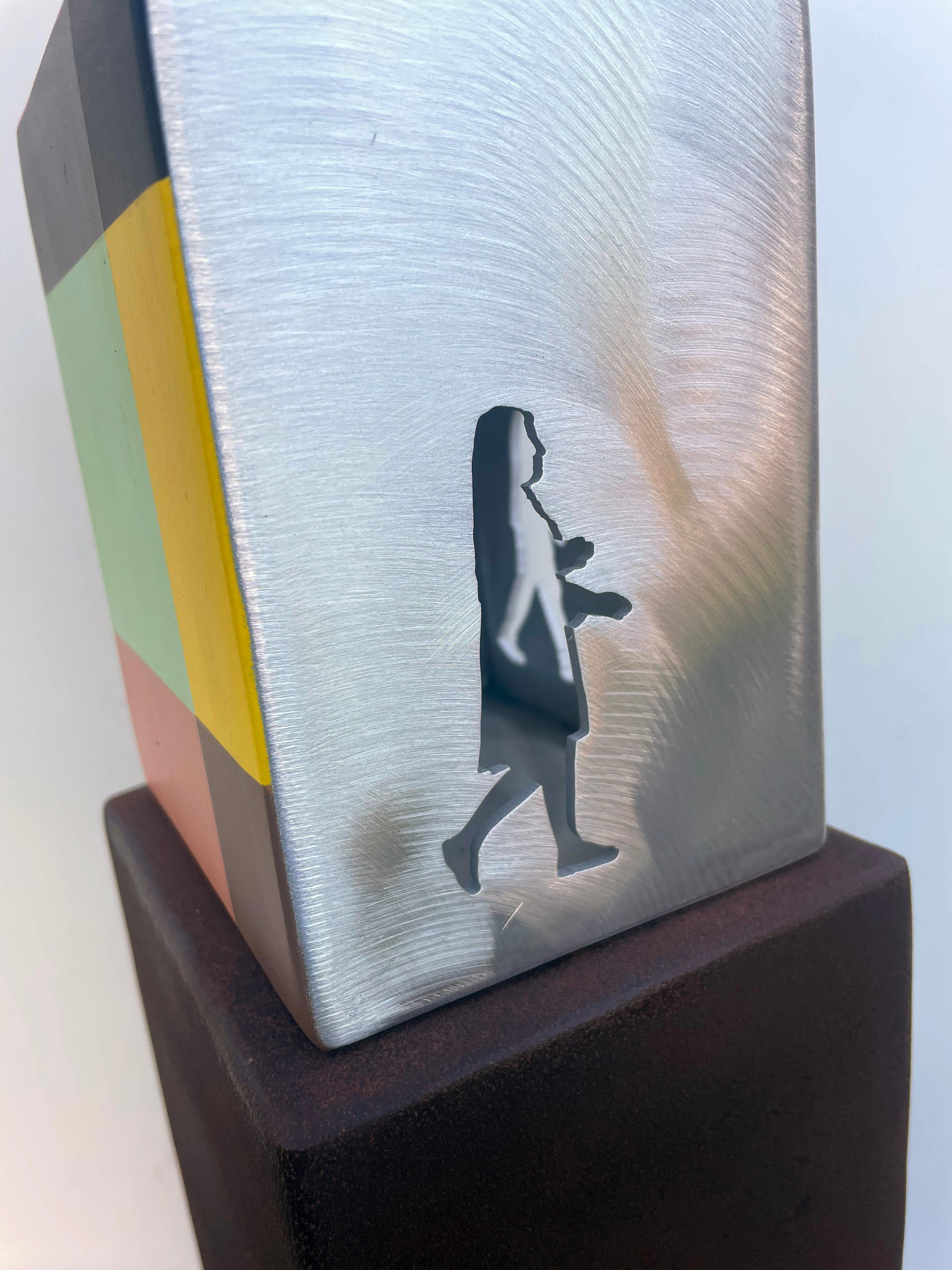 scultura da tavolo, scultura da interno, metallo, colorato; 