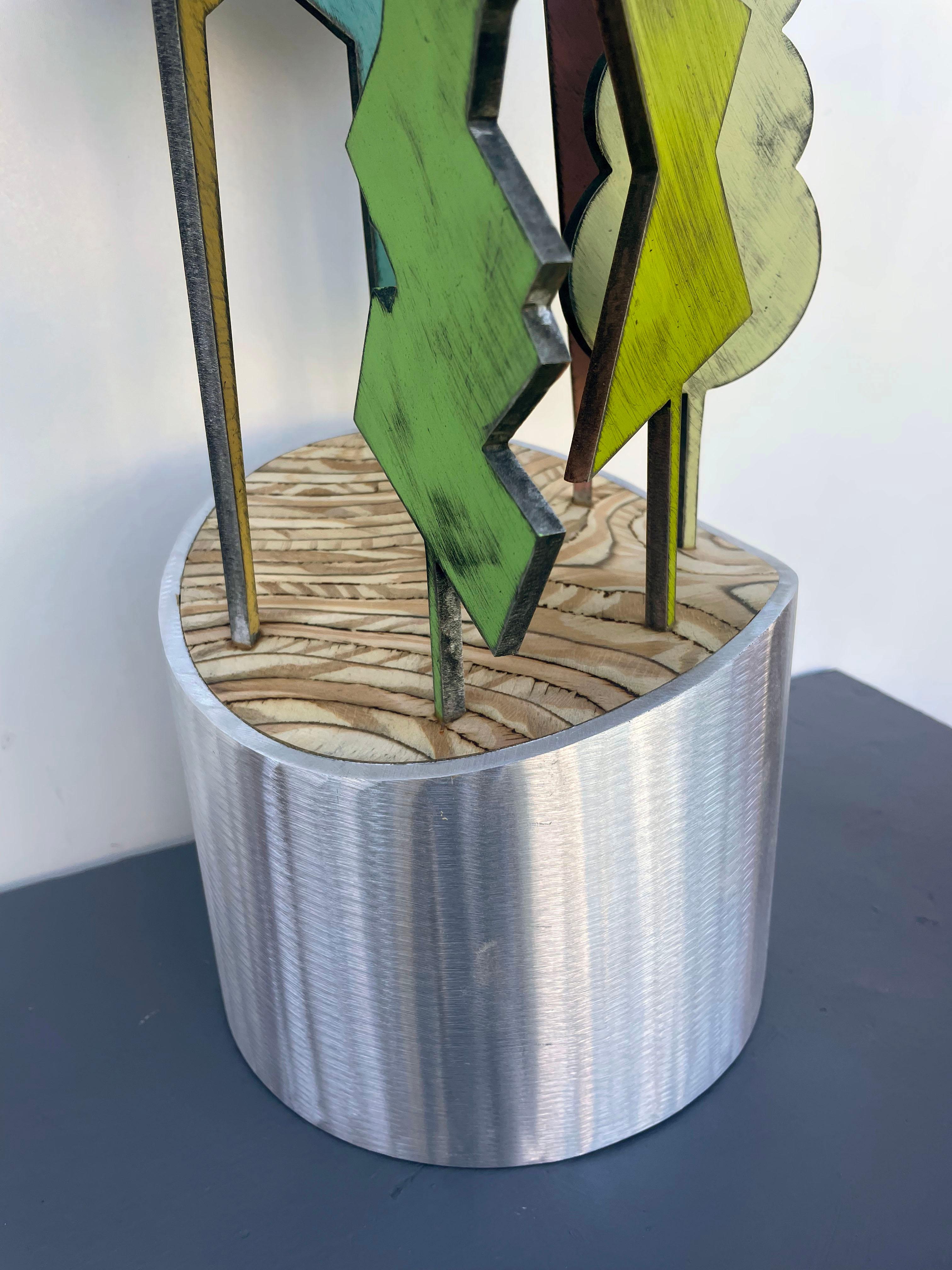 sculpture de table, sculpture d'intérieur, bois et métal, colorée, 