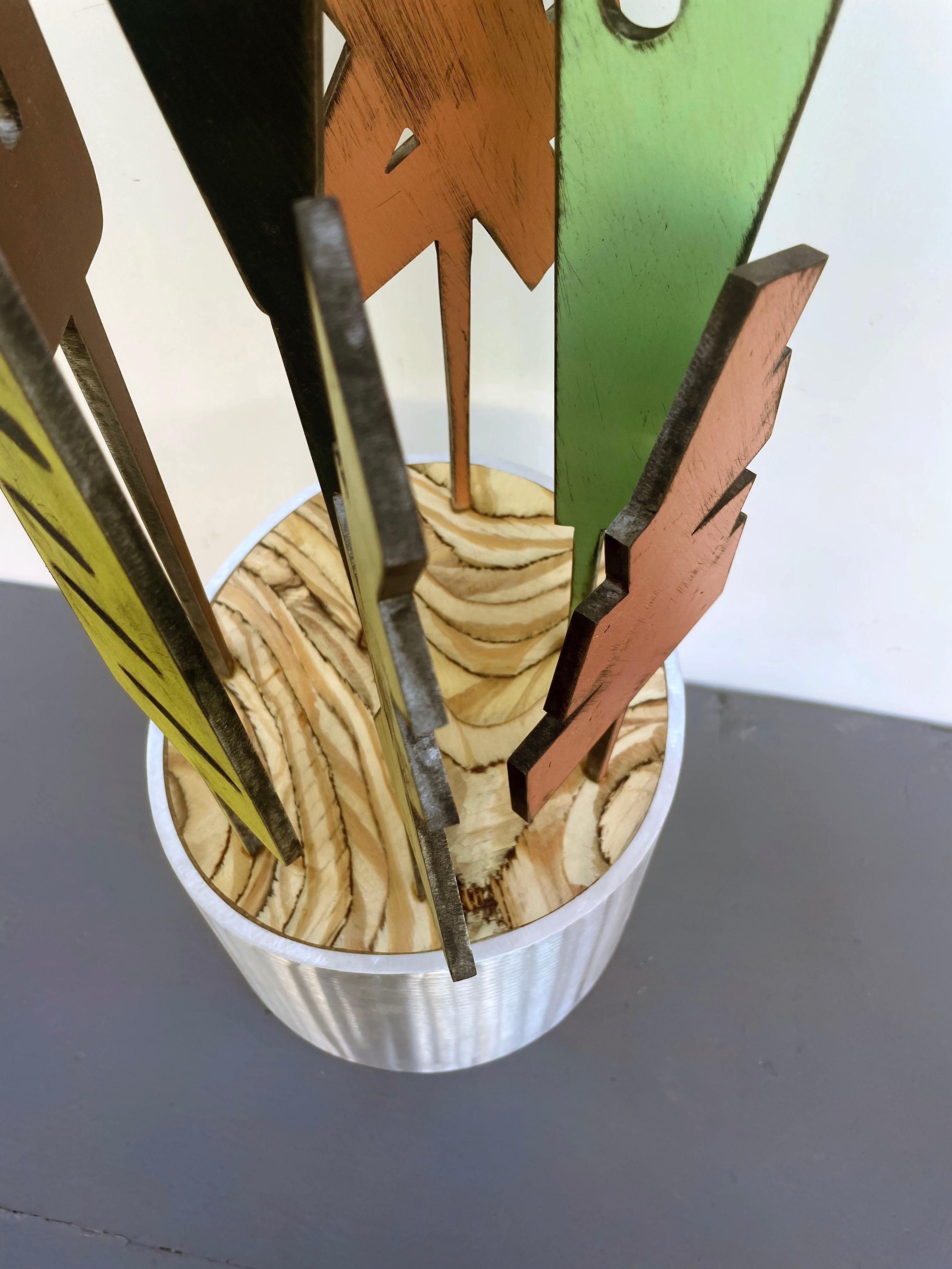 sculpture de table, sculpture d'intérieur, bois et métal, colorée, 