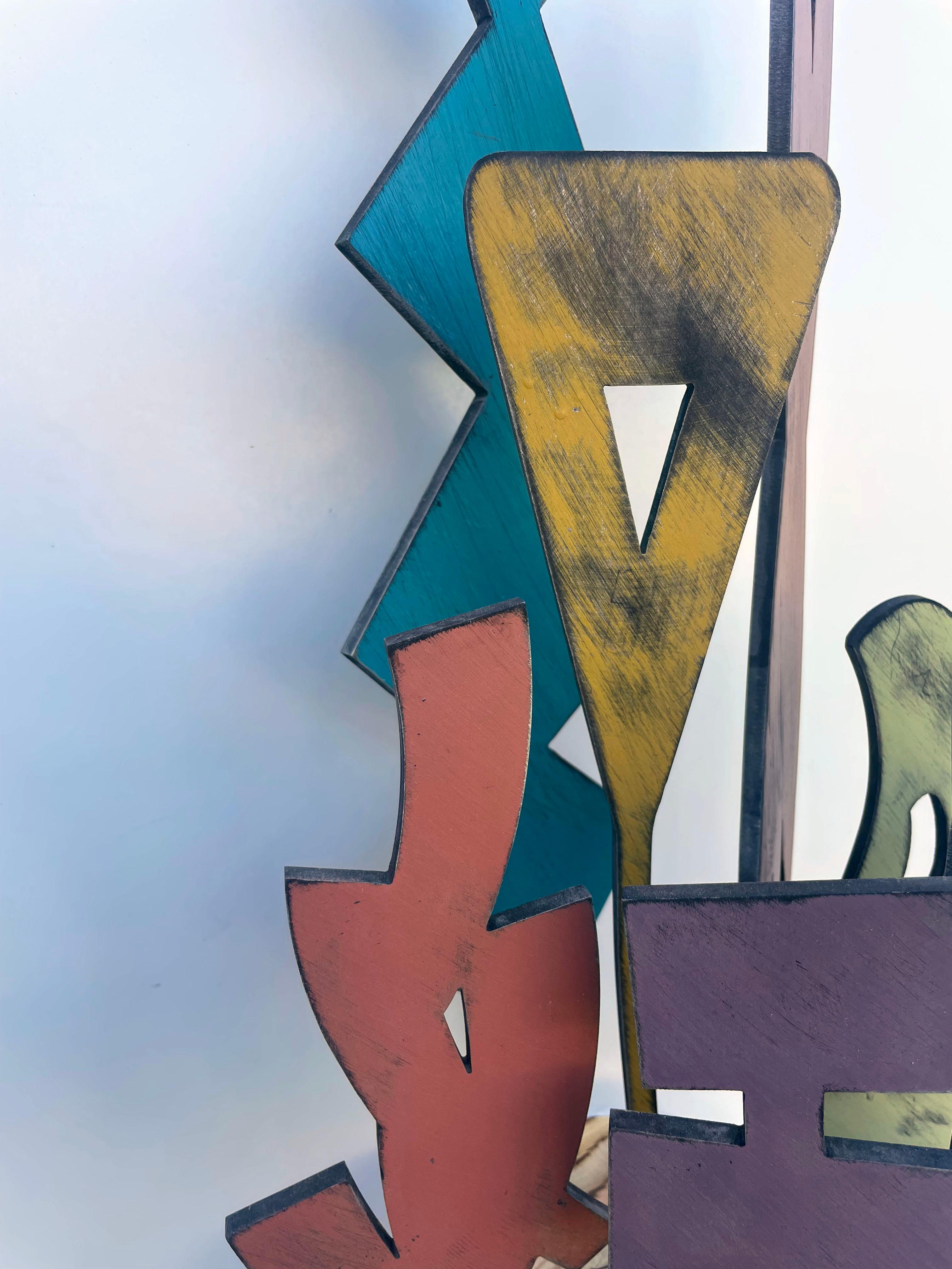 sculpture de table, sculpture d'intérieur, bois et métal, colorée, 