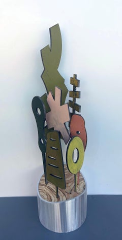 escultura de sobremesa, escultura de interior, madera y metal, colorido "Planeta - Redbud"
