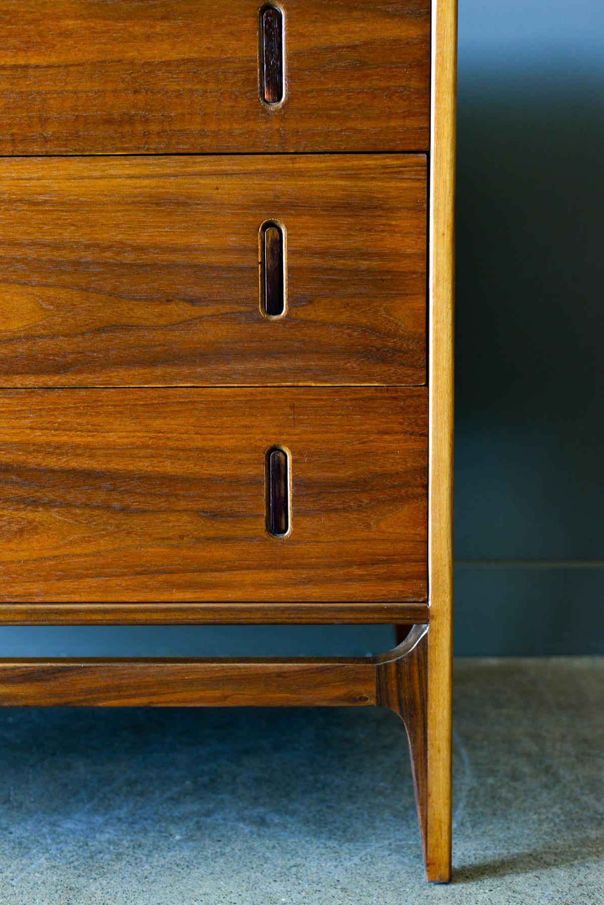 Richard Thompson for Glenn of California 3 Drawer Chest or Cabinet, ca. 1960 In Good Condition In Costa Mesa, CA