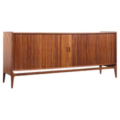 Richard Thompson per Glenn of California Credenza a tamburo in legno di noce del Medioevo