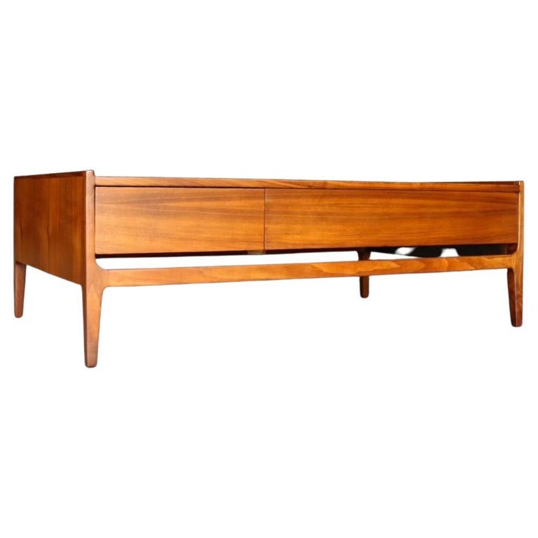 Richard Thompson for Glenn of California Walnut Coffee Table For Sale