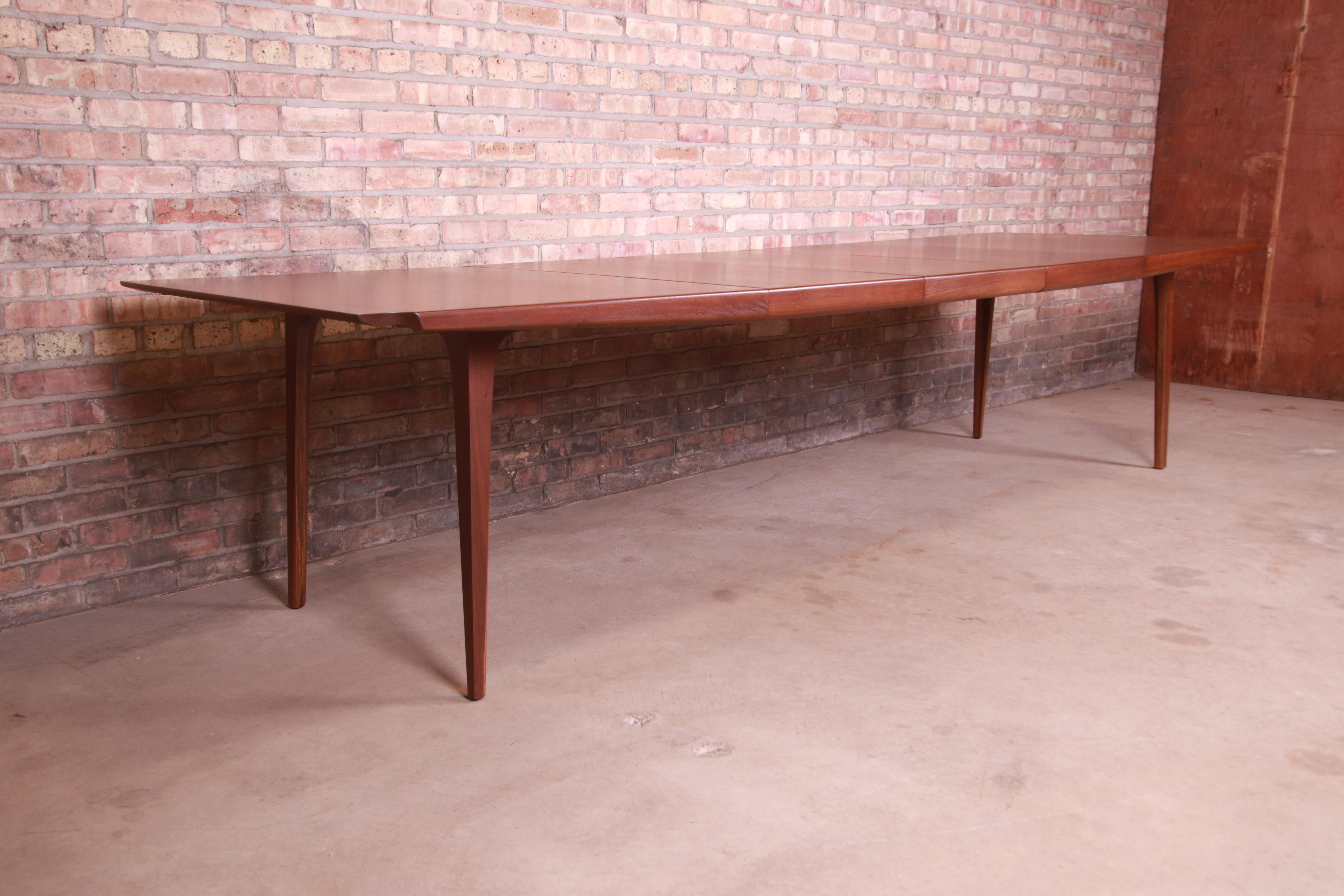 Mid-20th Century Richard Thompson for Glenn of California Walnut Dining Table, Newly Refinished