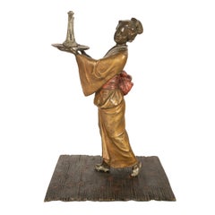 Ancienne fille de service japonaise Art Déco en bronze peint à froid, Geisha 1920