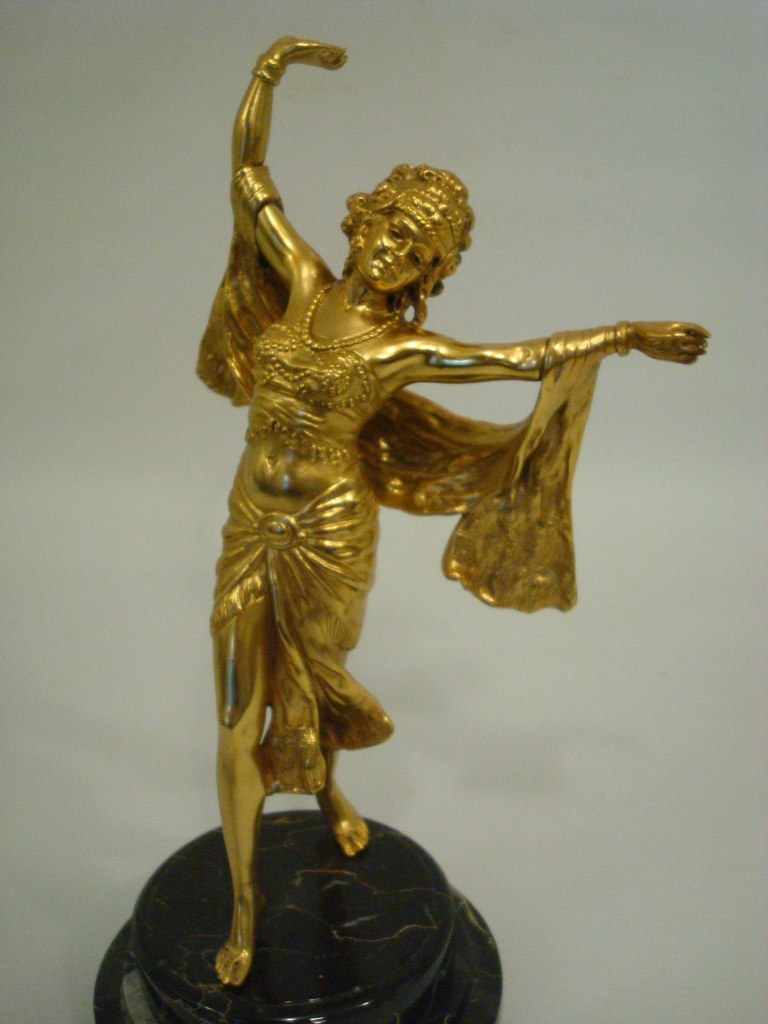 Richard Thuss Austrian Gilt Bronze Figure of an Oriental Woman Dancing In Good Condition For Sale In Buenos Aires, Olivos