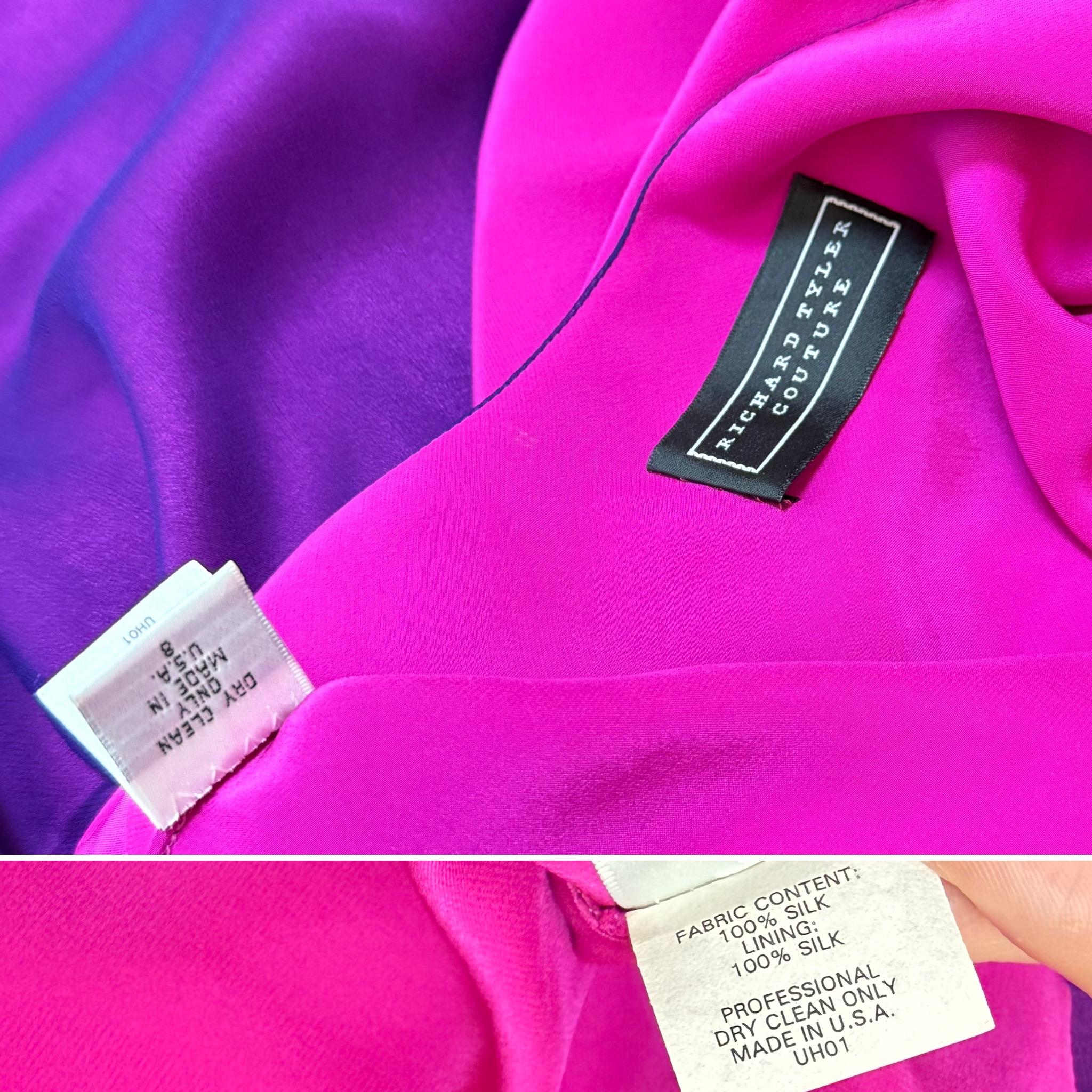 Richard Tyler Couture
Vintage
Finales de los 90 / Principios de los 00
Creo que 1997
Morado y rosa
100% seda
Cuello redondo
Espalda baja con drapeado 
Hendidura lateral izquierda
Cremallera lateral invisible
USA talla 8
Excelente estado, sin