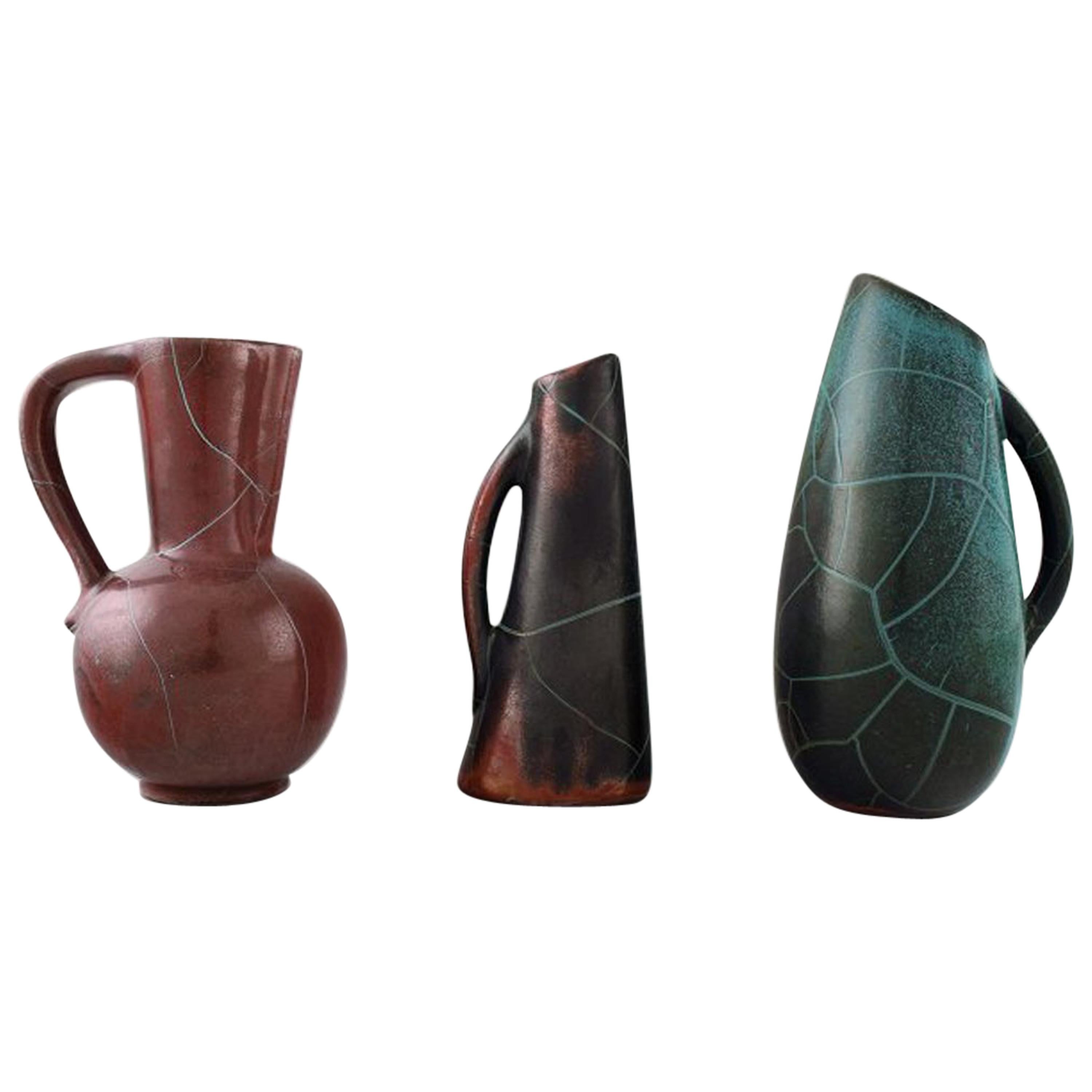Richard Uhlemeyer, deutscher Keramiker, Kollektion von Keramikkrügen oder Vasen
