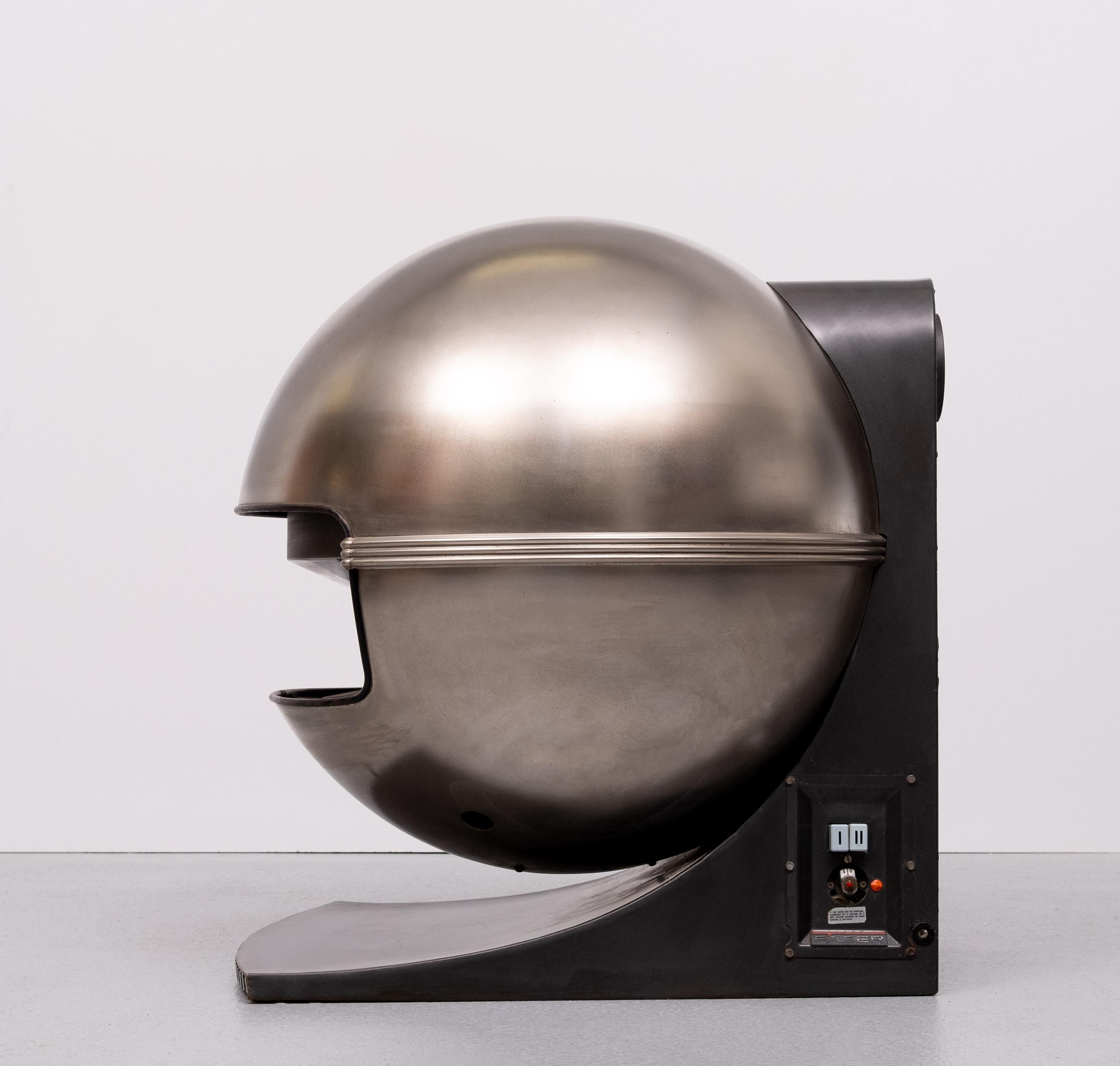 Richard Wolthekker for Faber - Space Ace  Gas fireplace  1960s  For Sale 5