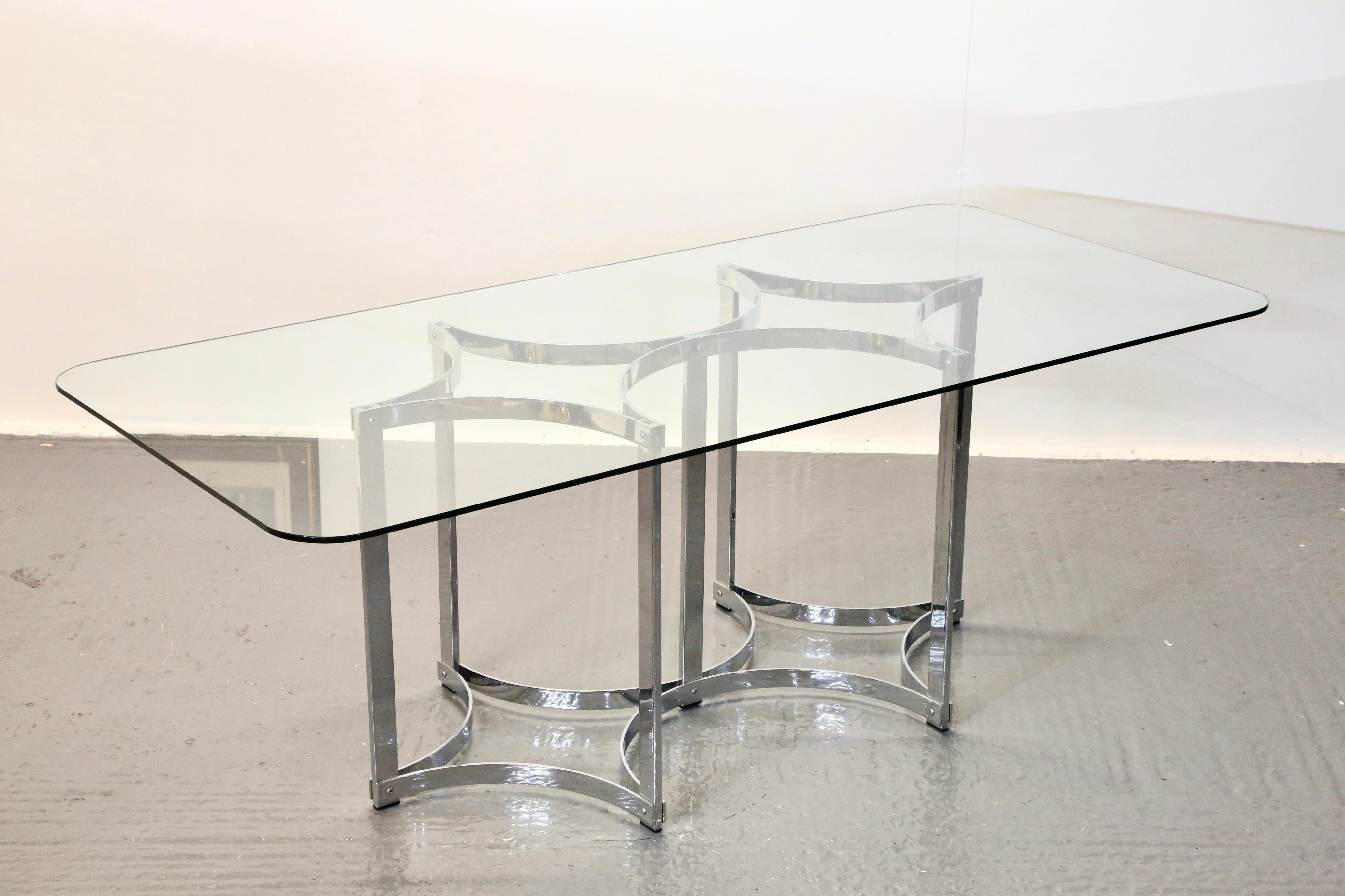 Britannique Table de salle à manger en chrome et verre Richard Young pour Merrow Associates en vente
