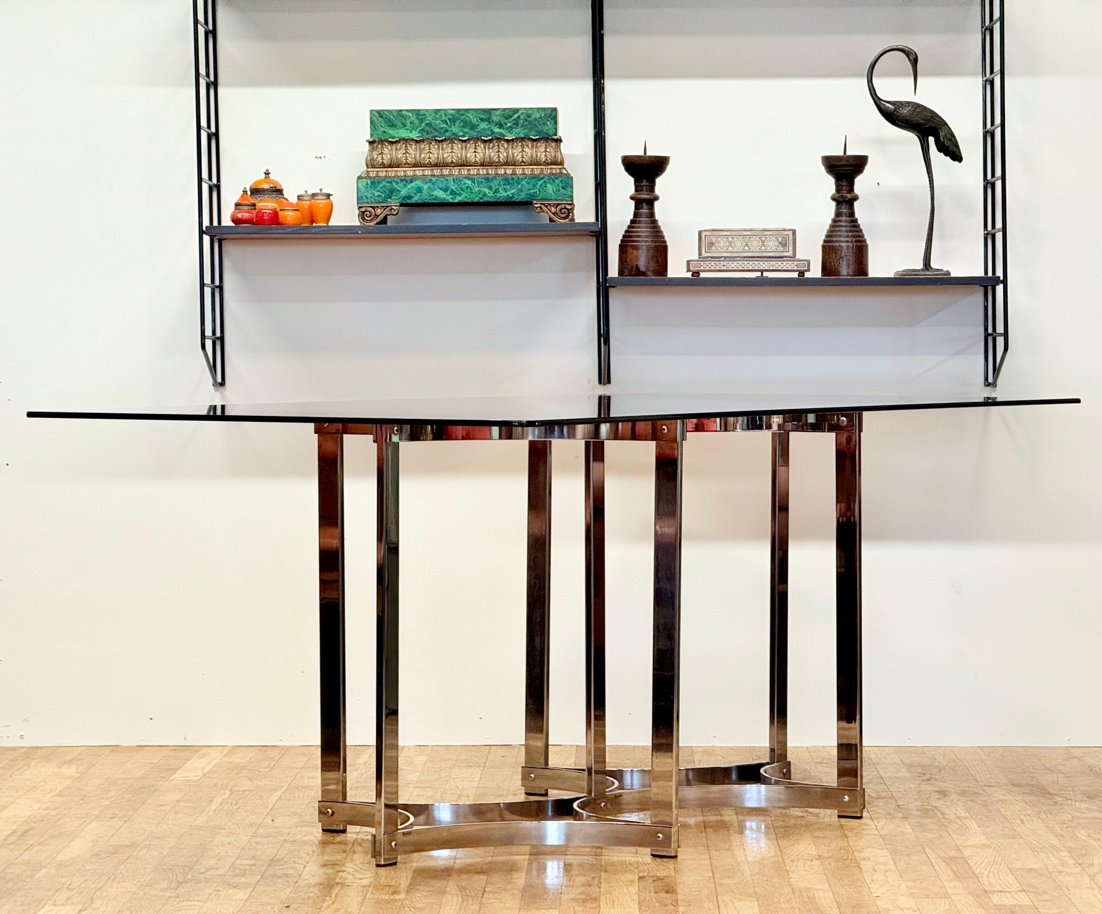 Table de salle à manger Richard Young pour Merrow Associates en chrome et verre fumé en vente 3