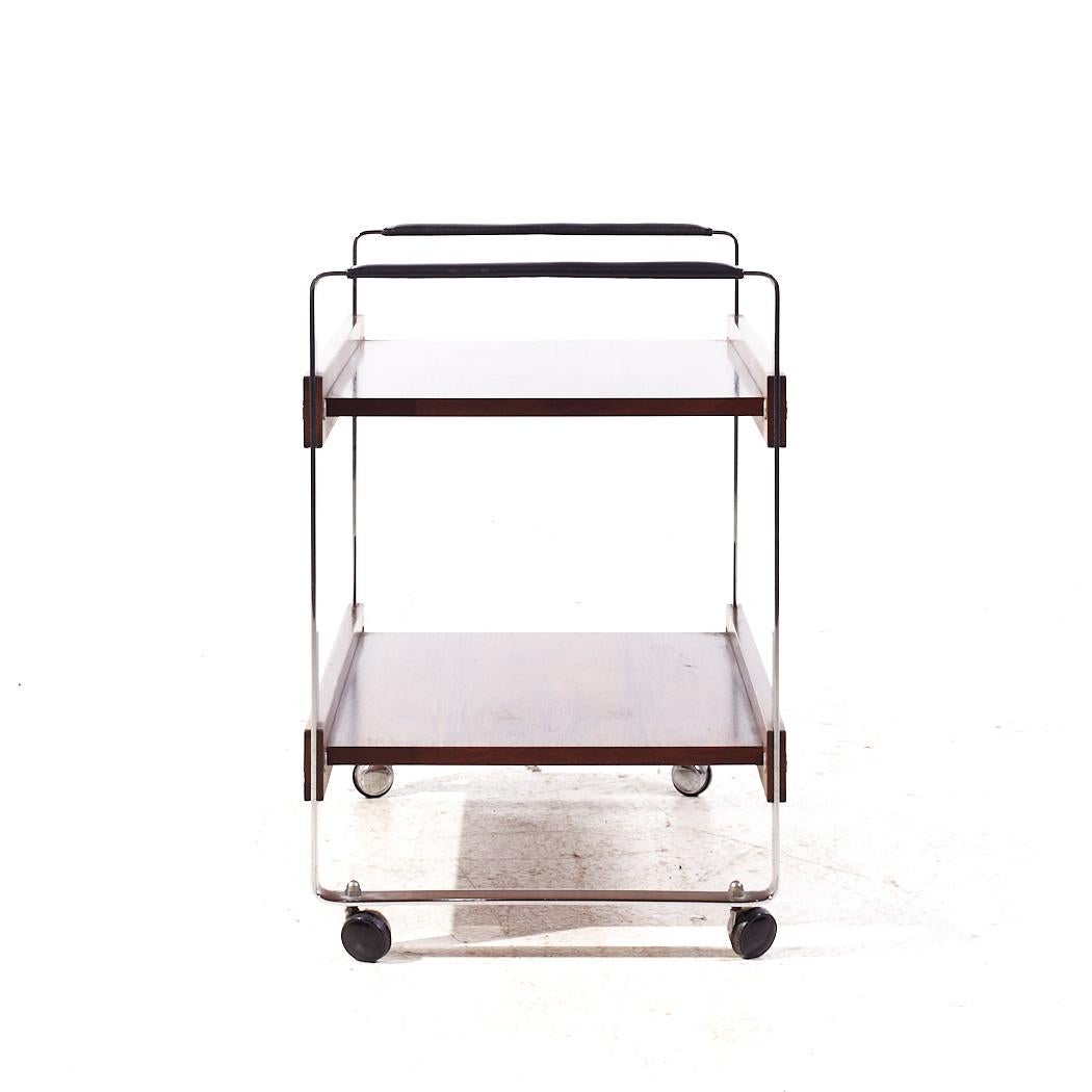 Anglais Richard Young pour Merrow Associates Chariot de service en palissandre et chrome du milieu du siècle dernier en vente