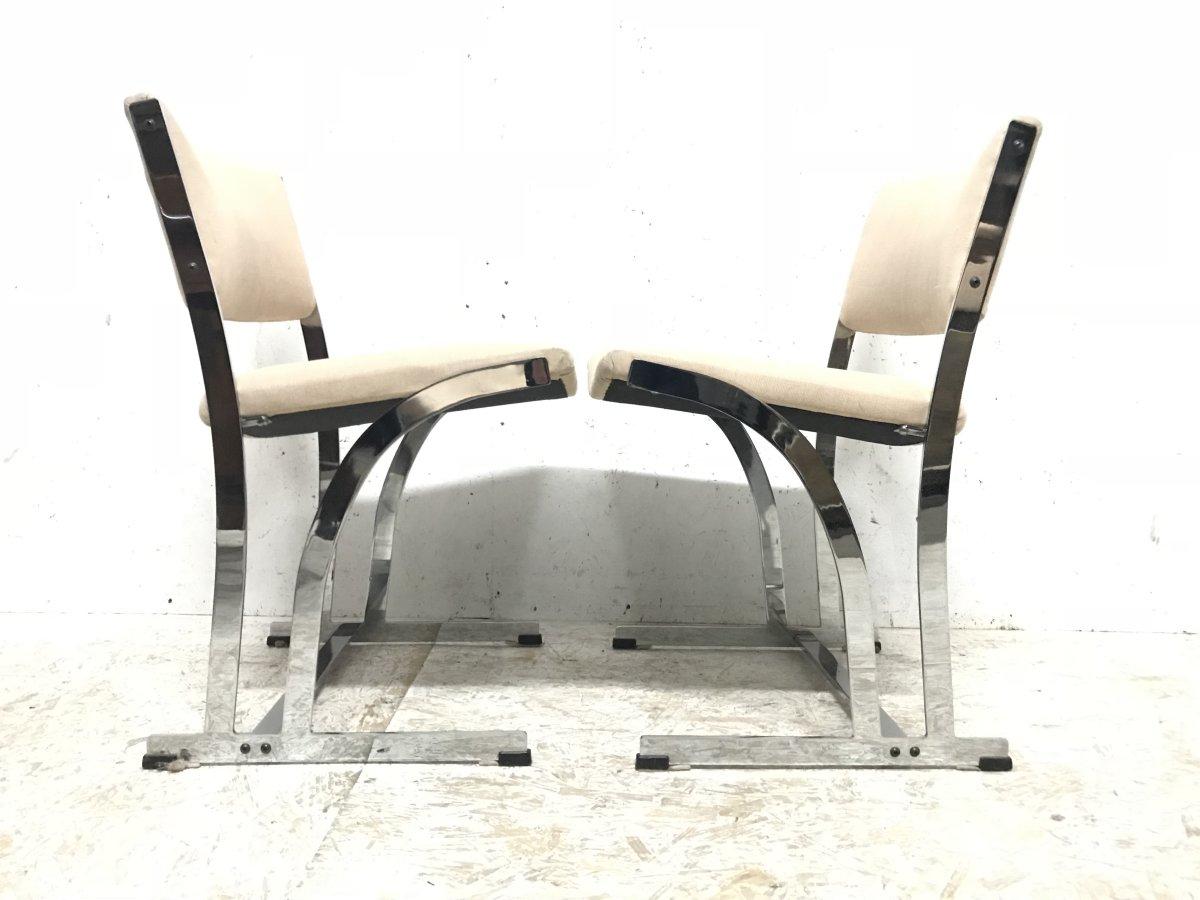 Richard Young Merrow Associates Ein verchromter Esstisch und ein Satz von 8 Stühlen, 160z im Angebot 4