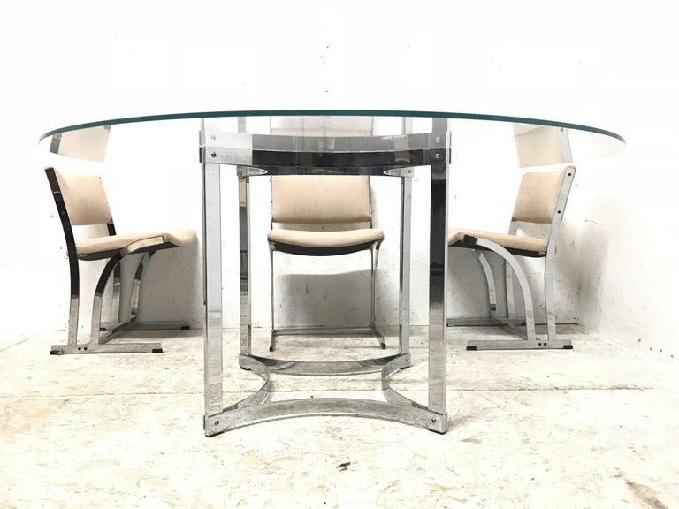 Richard Young Merrow Associates A Chrome Dining Table & a Set of 8, 160z Chairs In Good Condition For Sale In London, GB