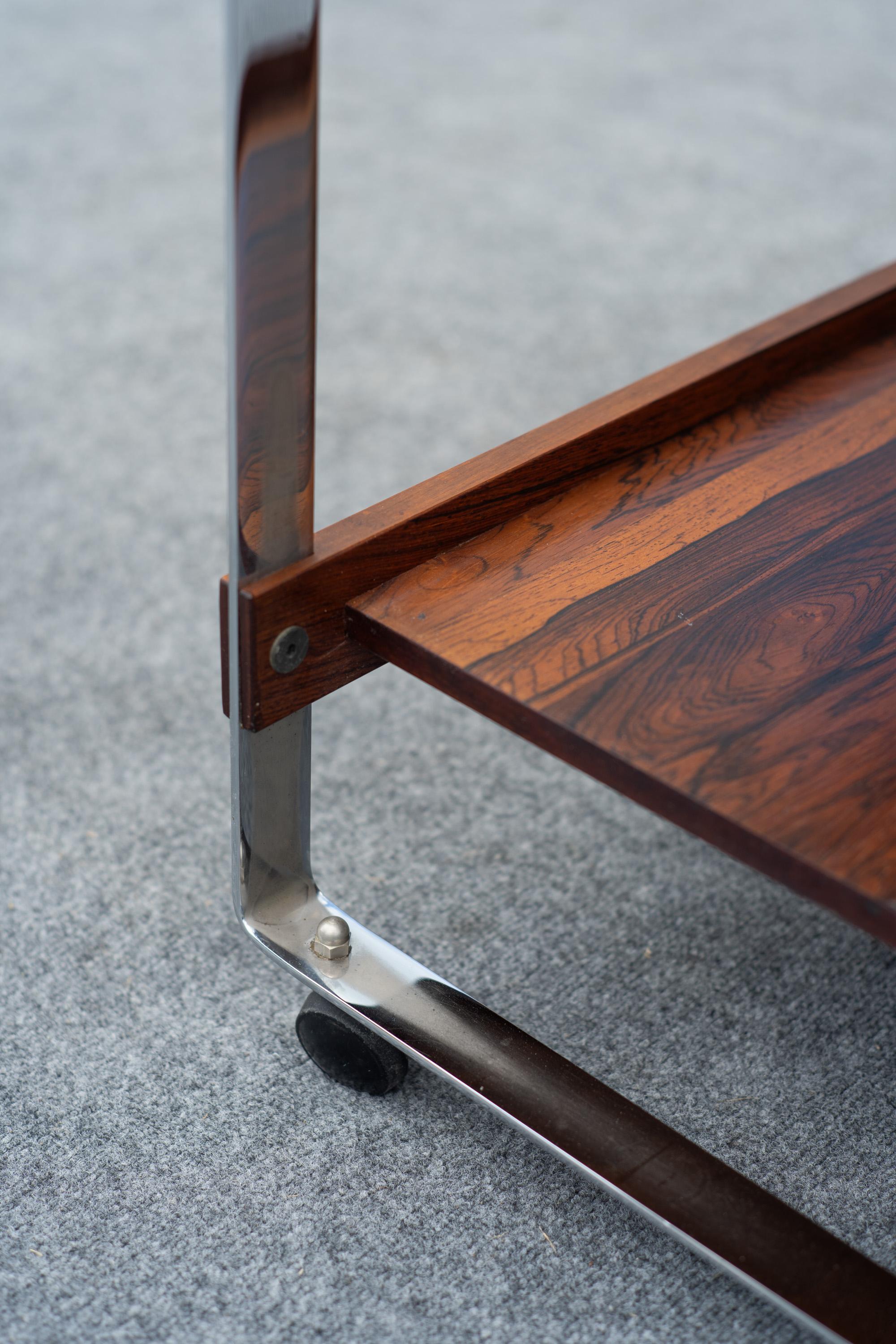 Richard Young - Merrow Associates Palisanderholz und verchromter Stahl, abgestufter MCM-Barwagen im Angebot 9