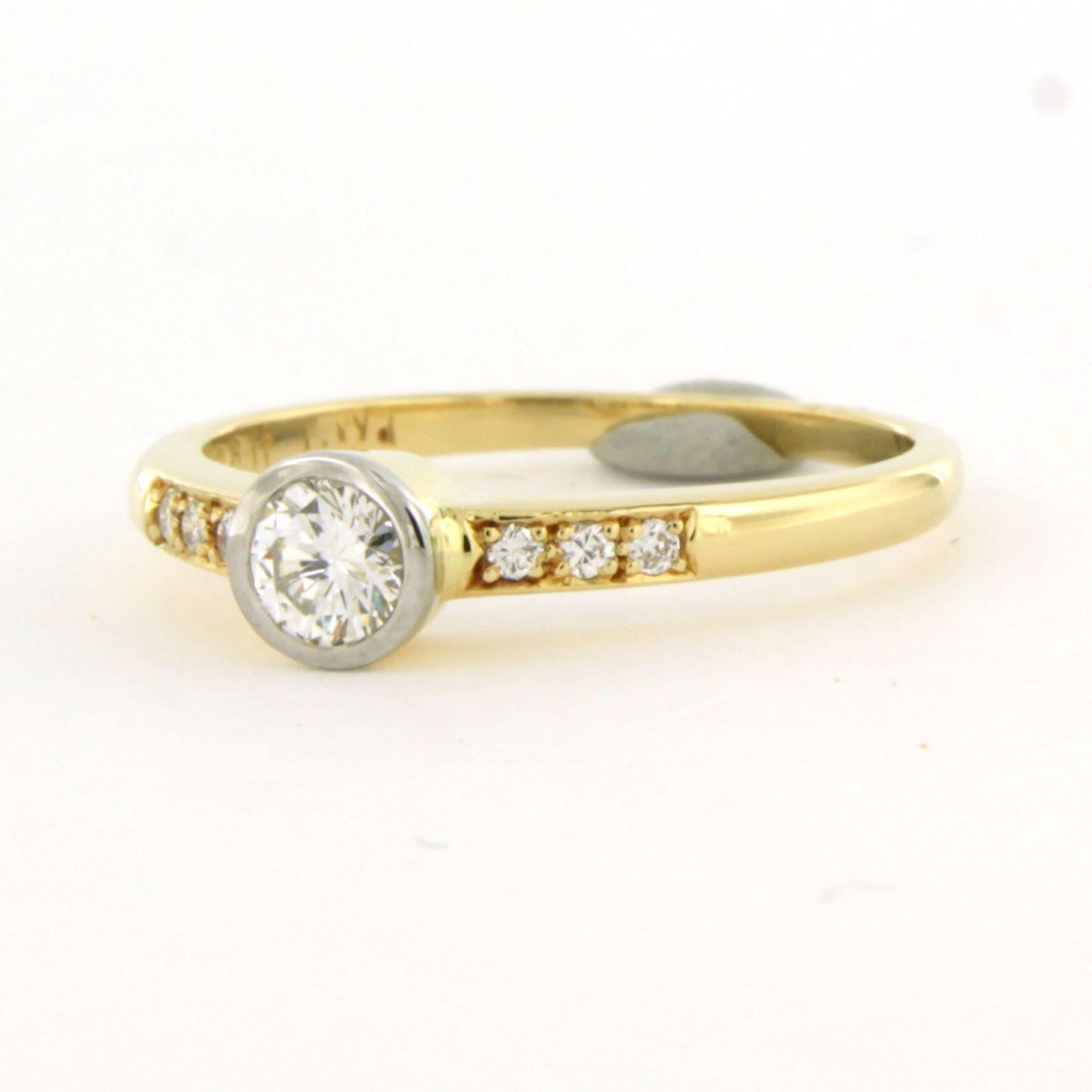 Donna Anello RICHARZ con diamanti taglio brillante fino a 0,33ct in oro 18k 3,1 grammi in vendita