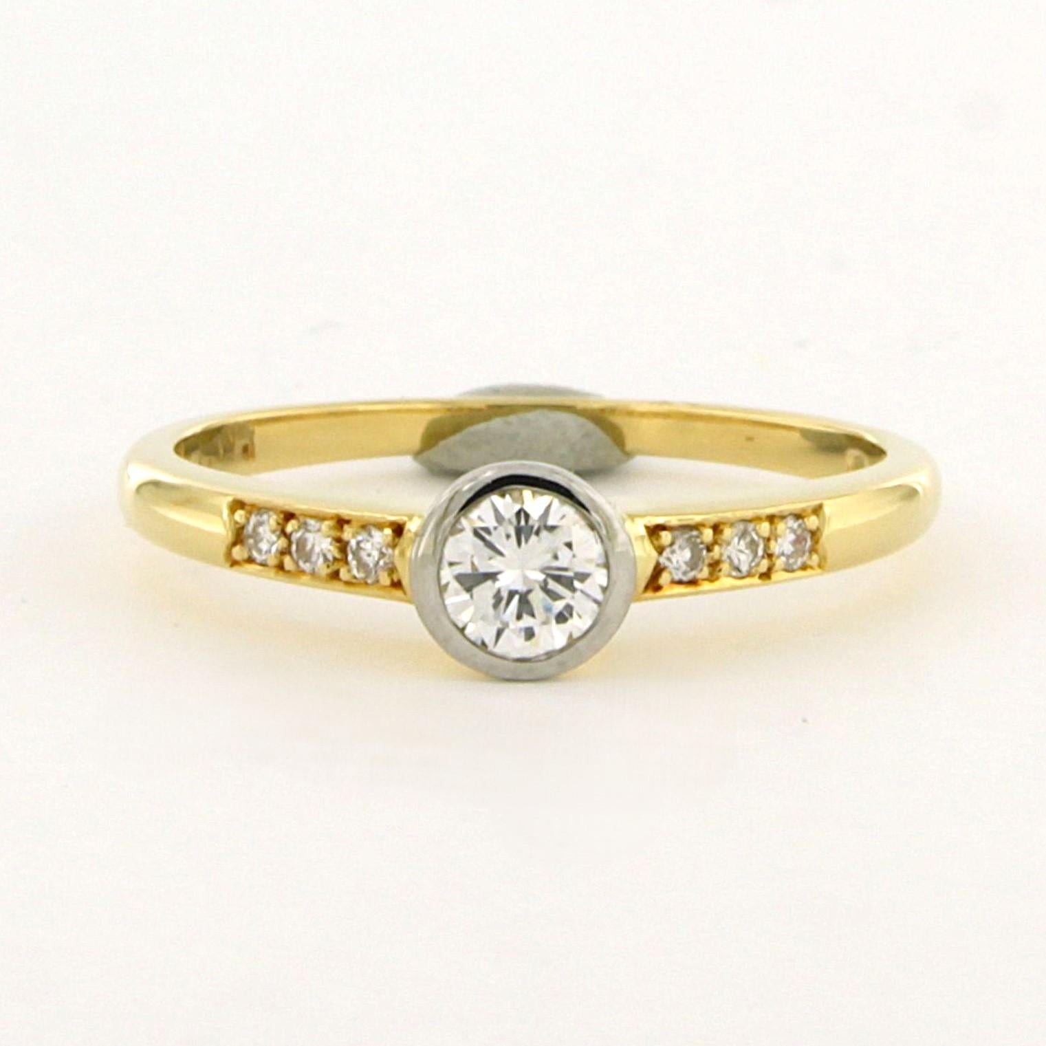 Anello RICHARZ con diamanti taglio brillante fino a 0,33ct in oro 18k 3,1 grammi in vendita 1