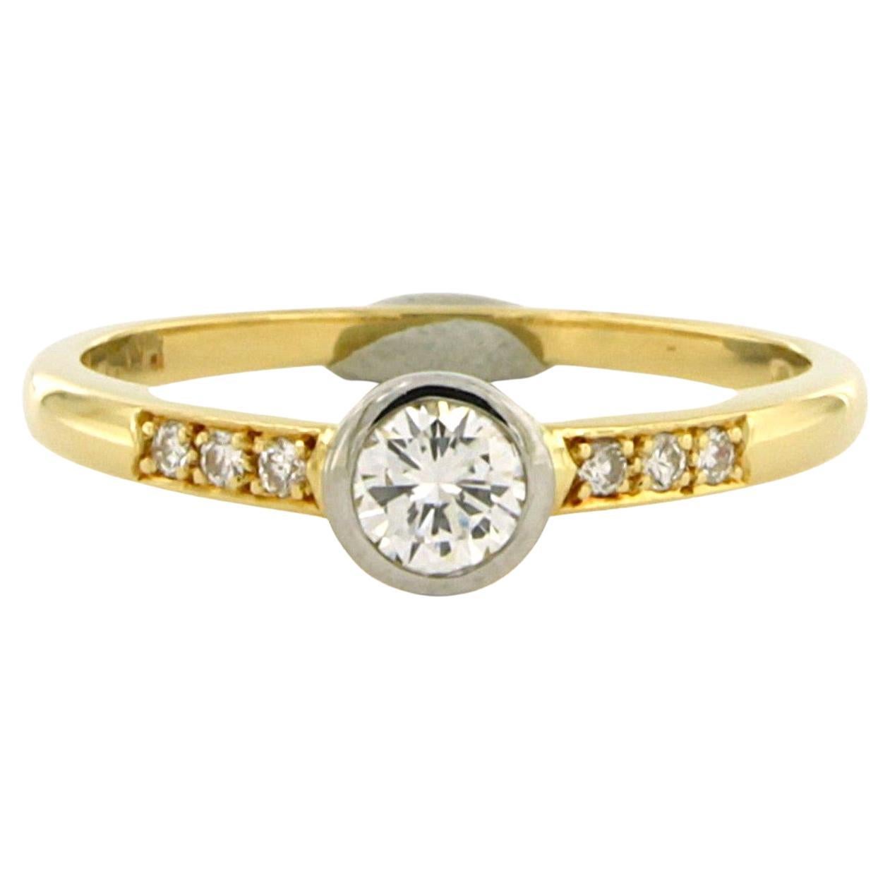 Anello RICHARZ con diamanti taglio brillante fino a 0,33ct in oro 18k 3,1 grammi in vendita