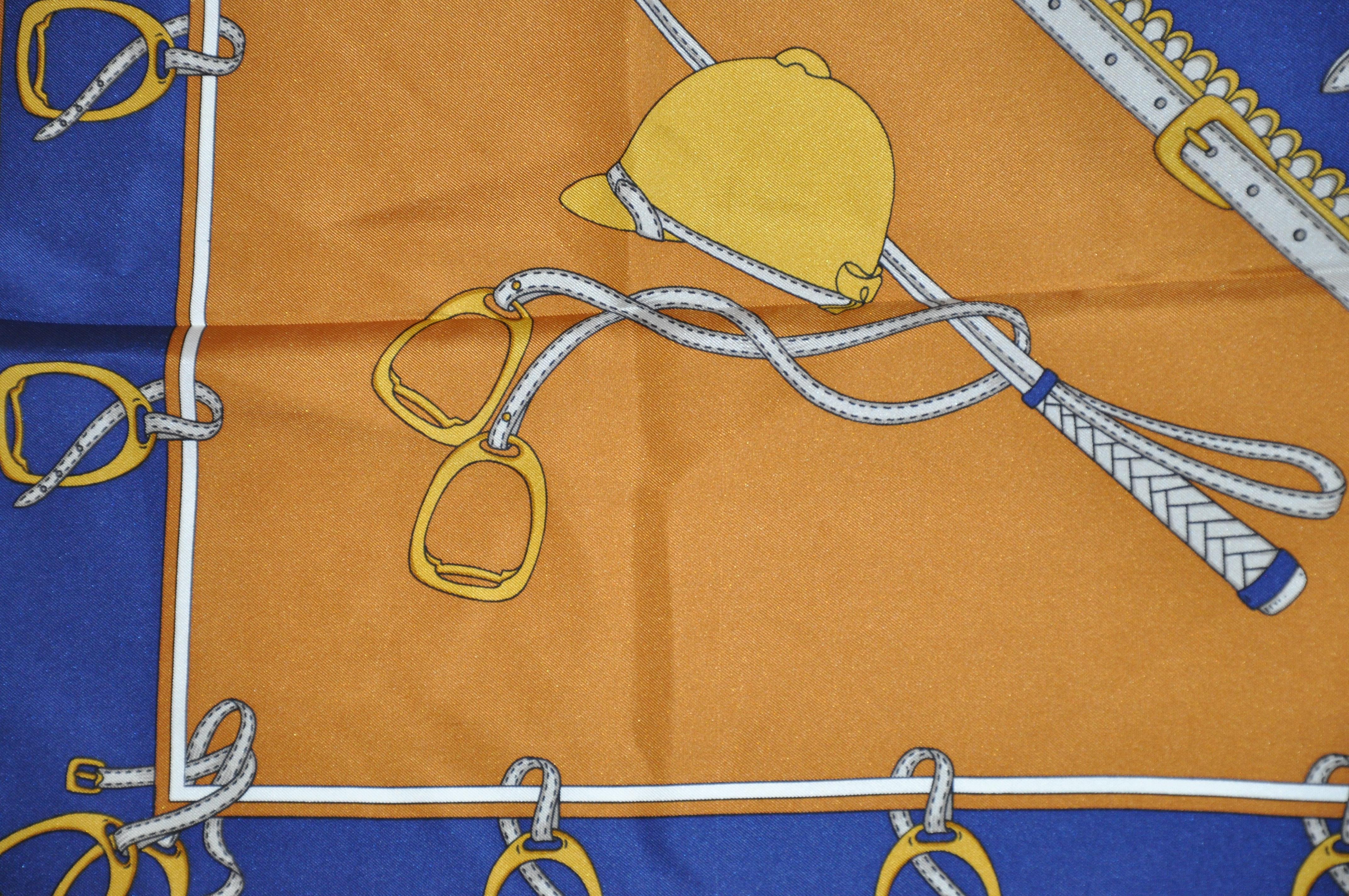 Écharpe en soie Richel (Paris) marron doré et bleu marine « Ranging Gear » en vente 3