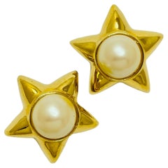 RICHELIEU signed gold pearl star designer clip on earrings
