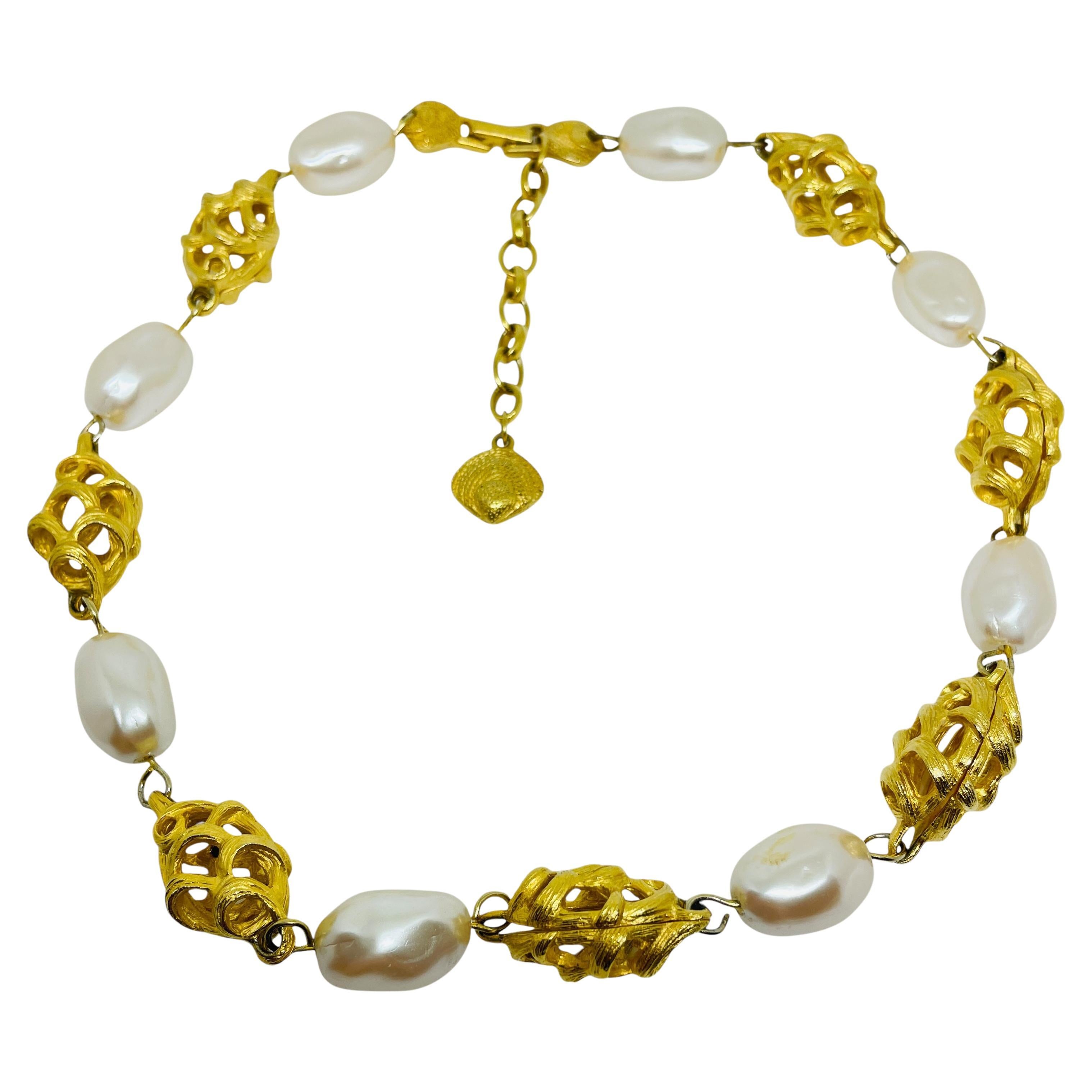 Collana firmata RICHELIEU con finte perle d'oro d'epoca
