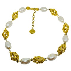 Collana firmata RICHELIEU con finte perle d'oro d'epoca
