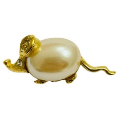 RICHELIEU broche vintage de diseño con perla y brillantitos dorados