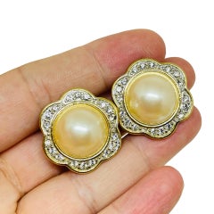 RICHELIEU vintage signed gold tone faux pearl rhinestones designer clip earrings