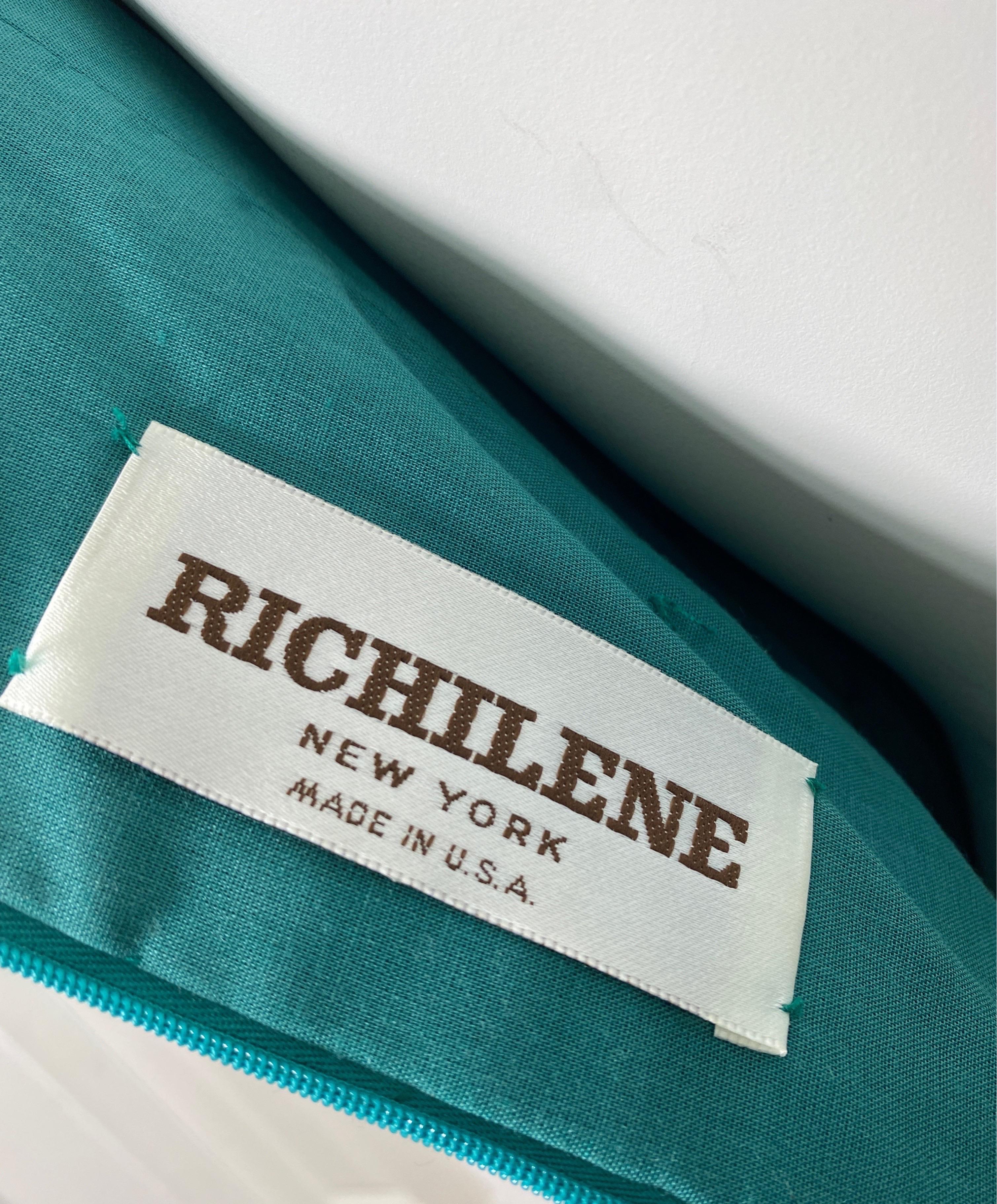 Vestido plisado de seda verde esmeralda Richilene 1990-Talla 4 en venta 7