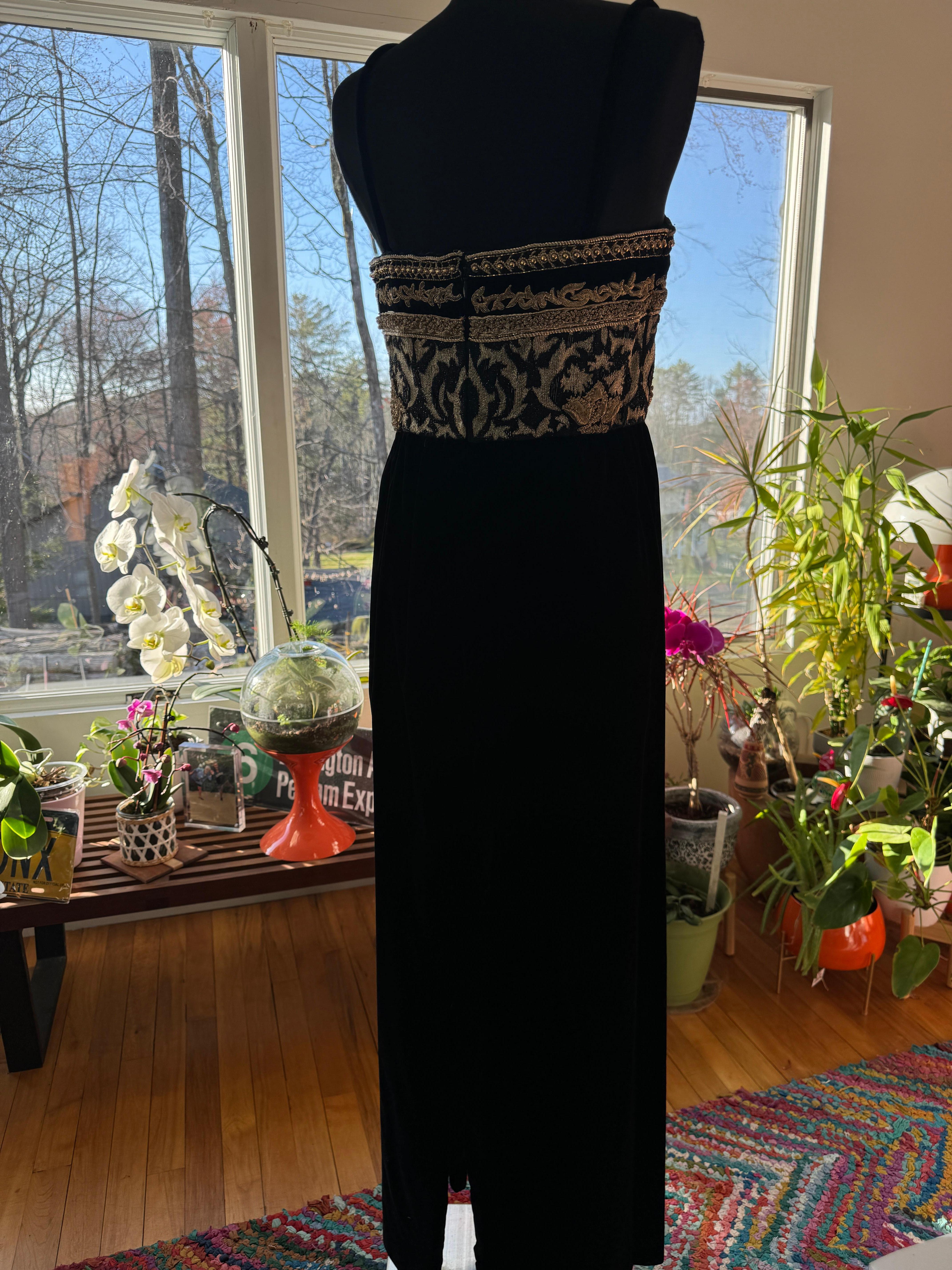 Richilene Black Gold Fleur De Lis Gown 1980s For Sale 6