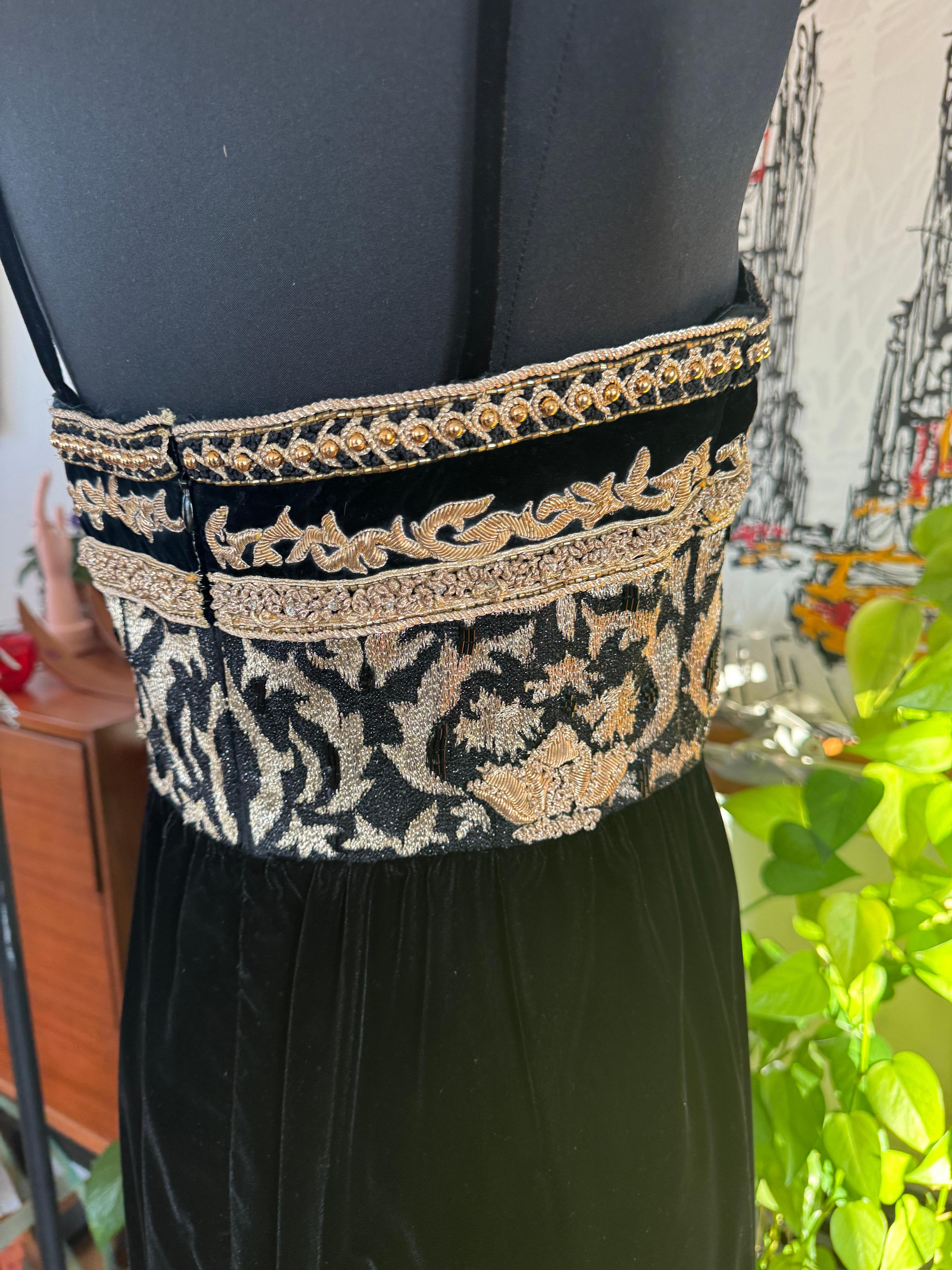 Richilene Black Gold Fleur De Lis Gown 1980s For Sale 9